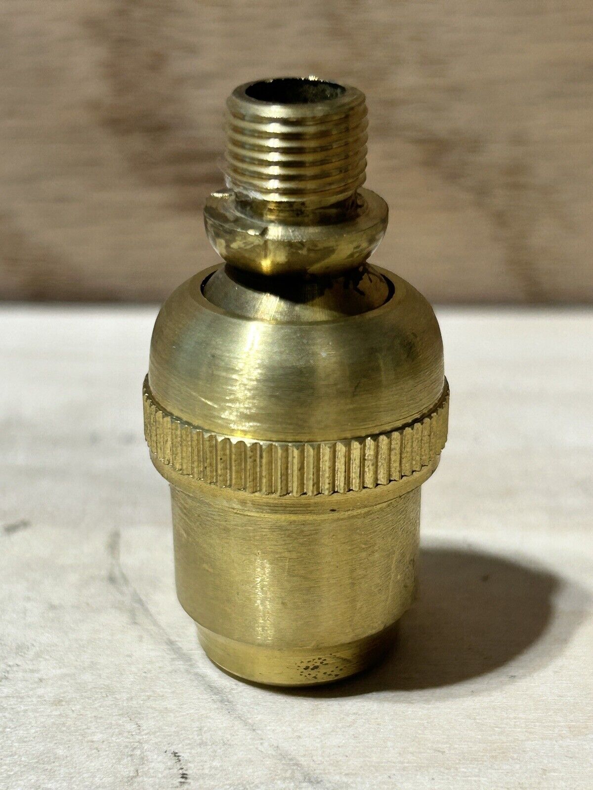 Medium Brass Lamp Swivel 1-3/4\