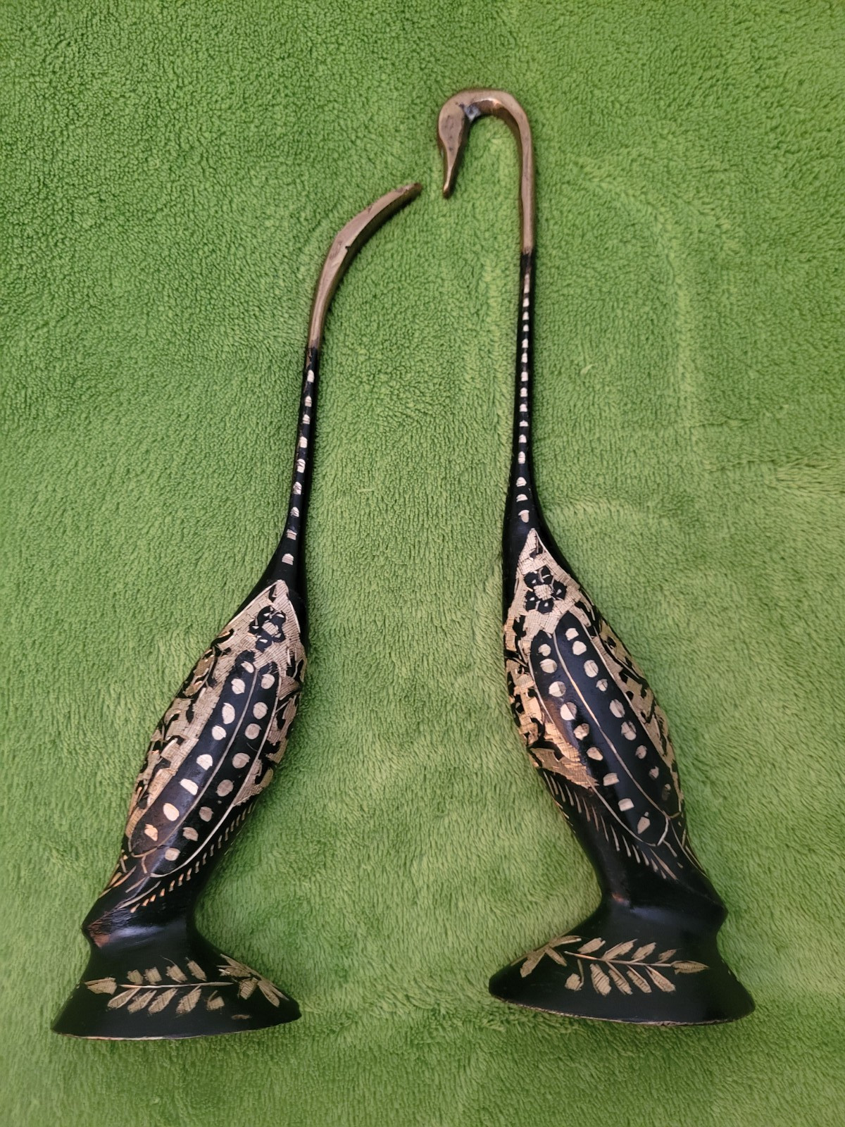 Vintage Brass Swan Pair Black Gold Hand Etched Engraved Long Neck 11" MCM Vintage Brass Swan Pair Black Gold Hand Etched Engraved Long Neck 11" MCM