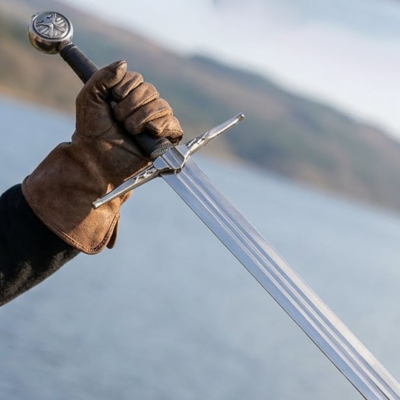 Handmade The Witcher 3 White Wolf Sword Geralt of Rivia, Stainless Steel 38 Inch Handmade The Witcher 3 White Wolf Sword Geralt of Rivia, Stainless Steel 38 Inch