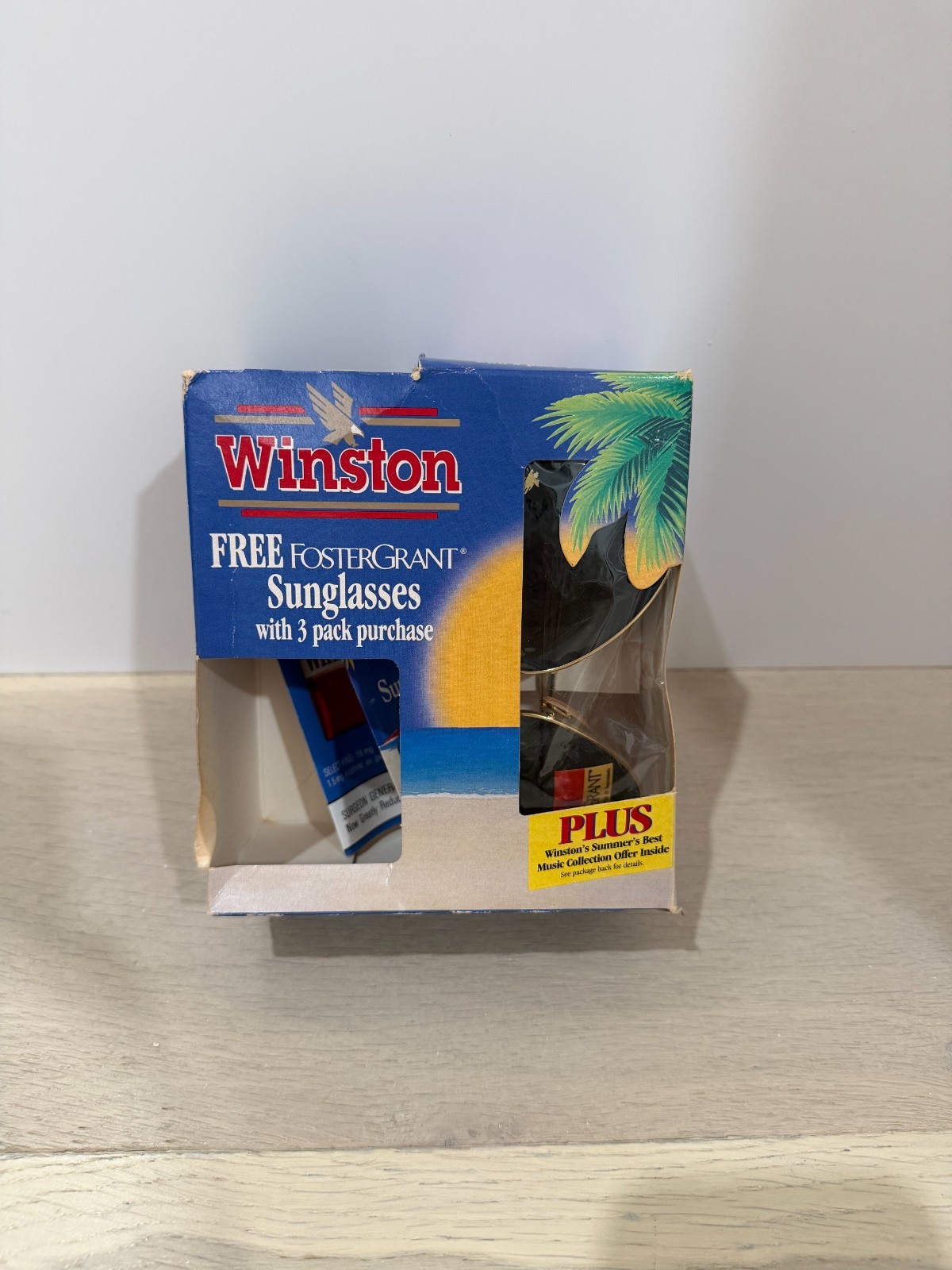 Vintage 1990s Winston Cigarettes Foster Grant Aviator Sunglasses; New Vintage 1990s Winston Cigarettes Foster Grant Aviator Sunglasses; New