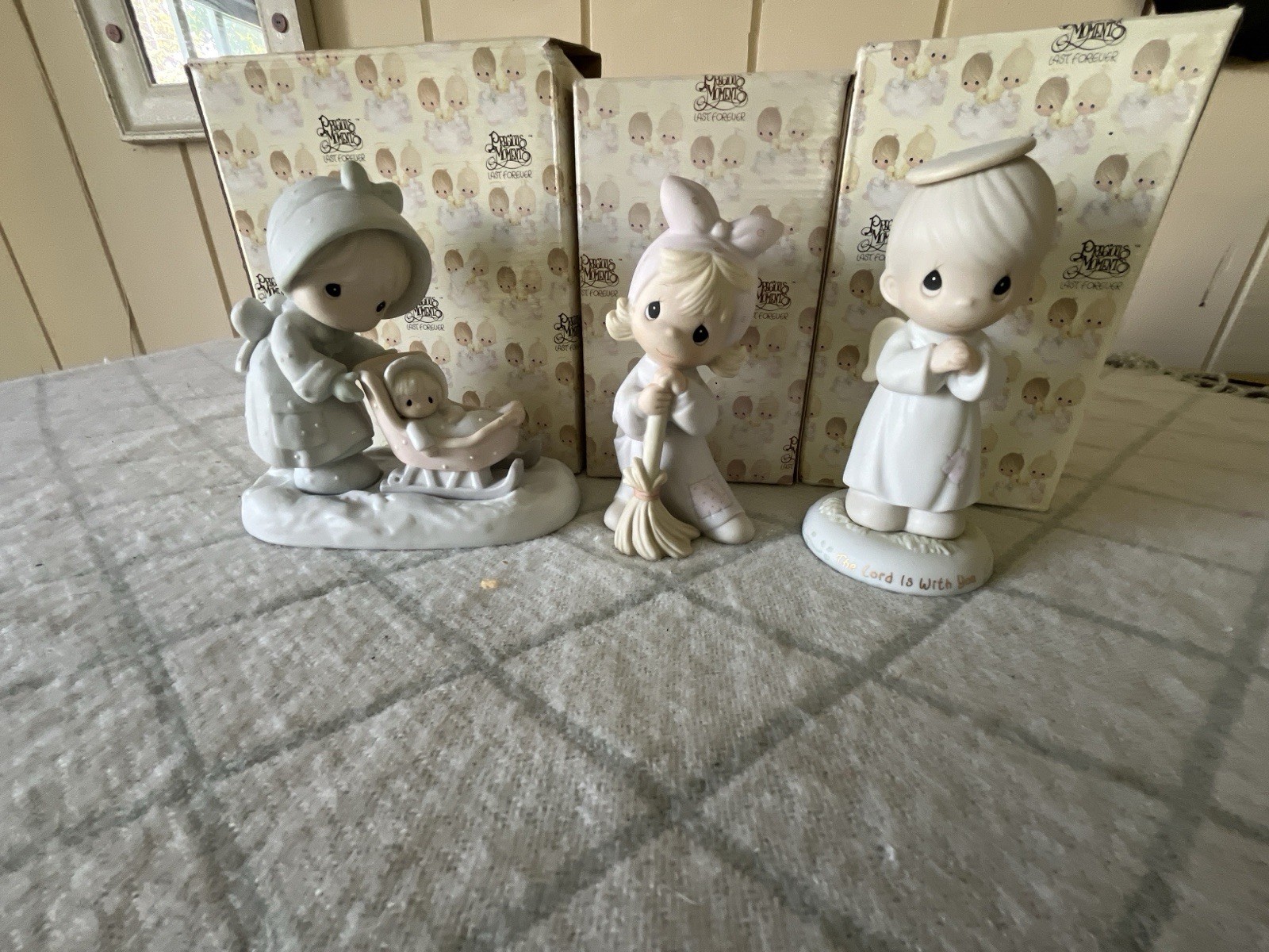 Vintage Enesco Precious Moments Figurines Vintage Enesco Precious Moments Figurines