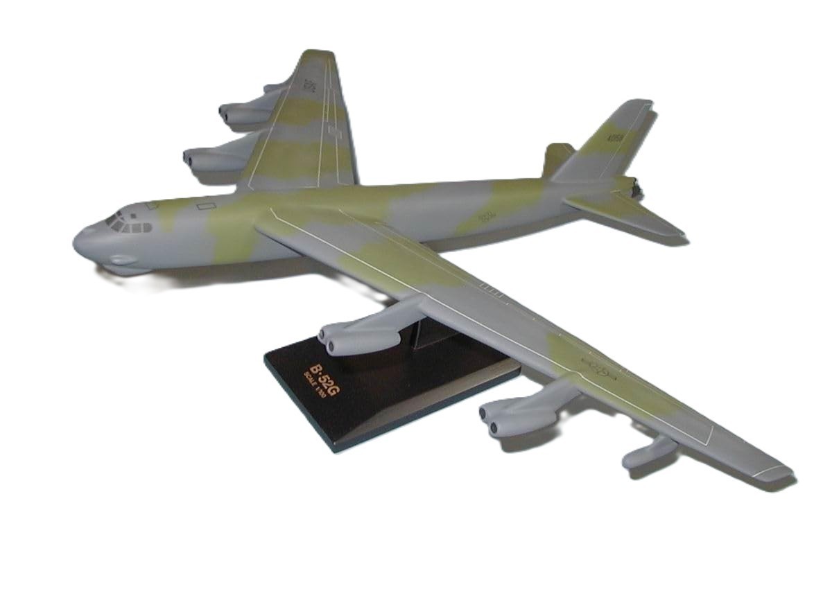 USAF Boeing B-52G Stratofortress Camo Desk Top Display 1/100 Model SC Airplane USAF Boeing B-52G Stratofortress Camo Desk Top Display 1/100 Model SC Airplane