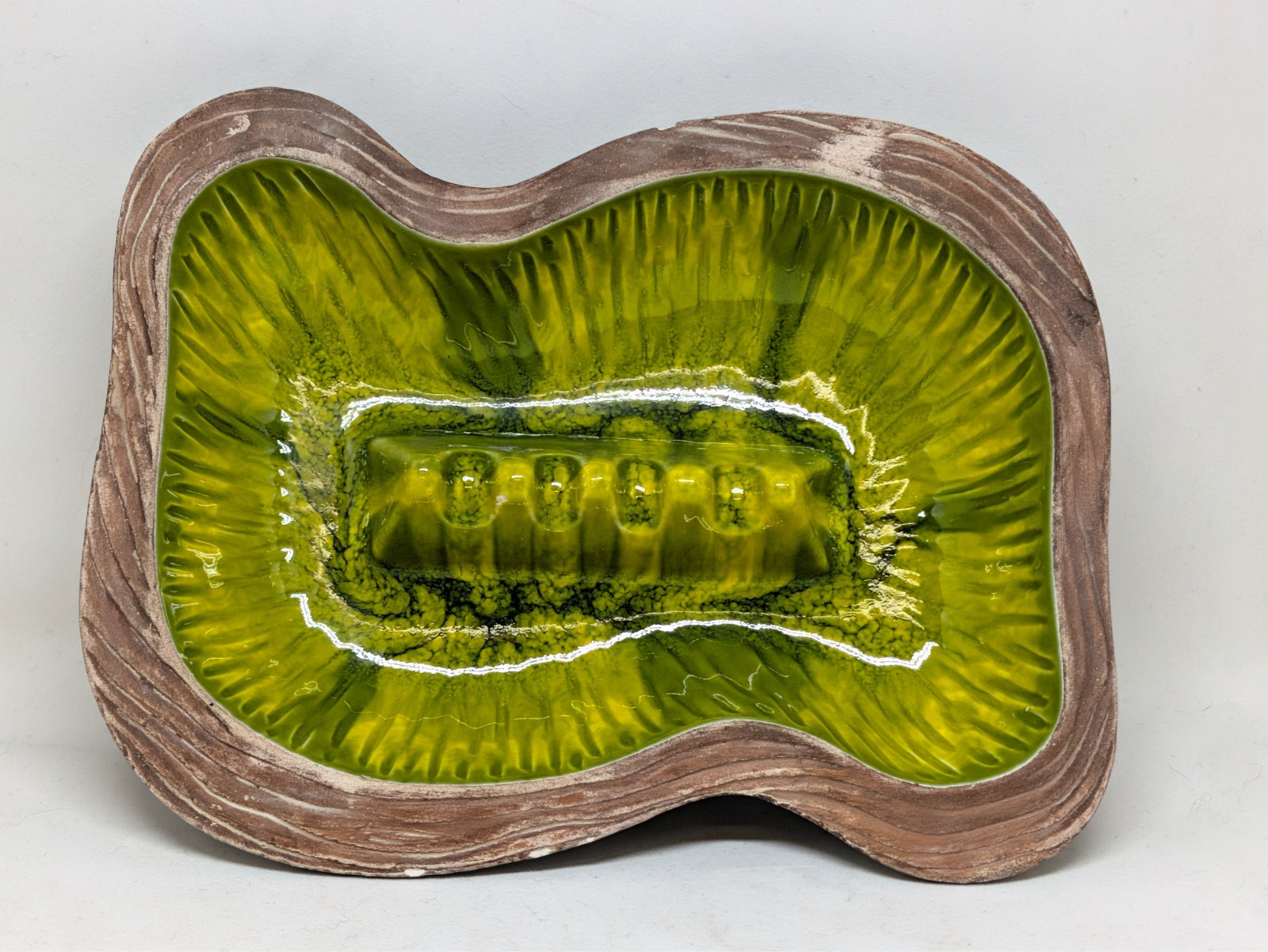 Vintage MCM Atomic Boomerang Ceramic Ashtray Green Glaze Faux Wood Grain 10in Vintage MCM Atomic Boomerang Ceramic Ashtray Green Glaze Faux Wood Grain 10in