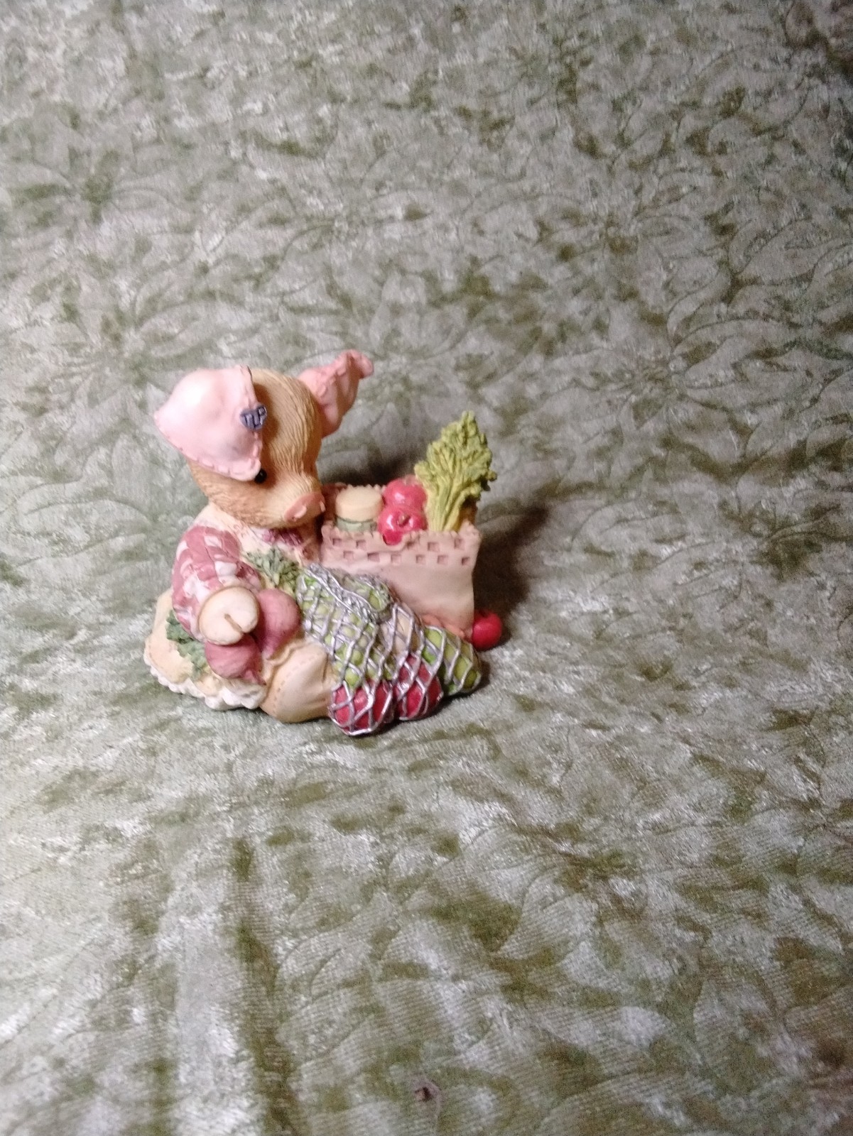 Vintage 1994 Enesco "This Little Piggy Went to Market" Resin Figurine