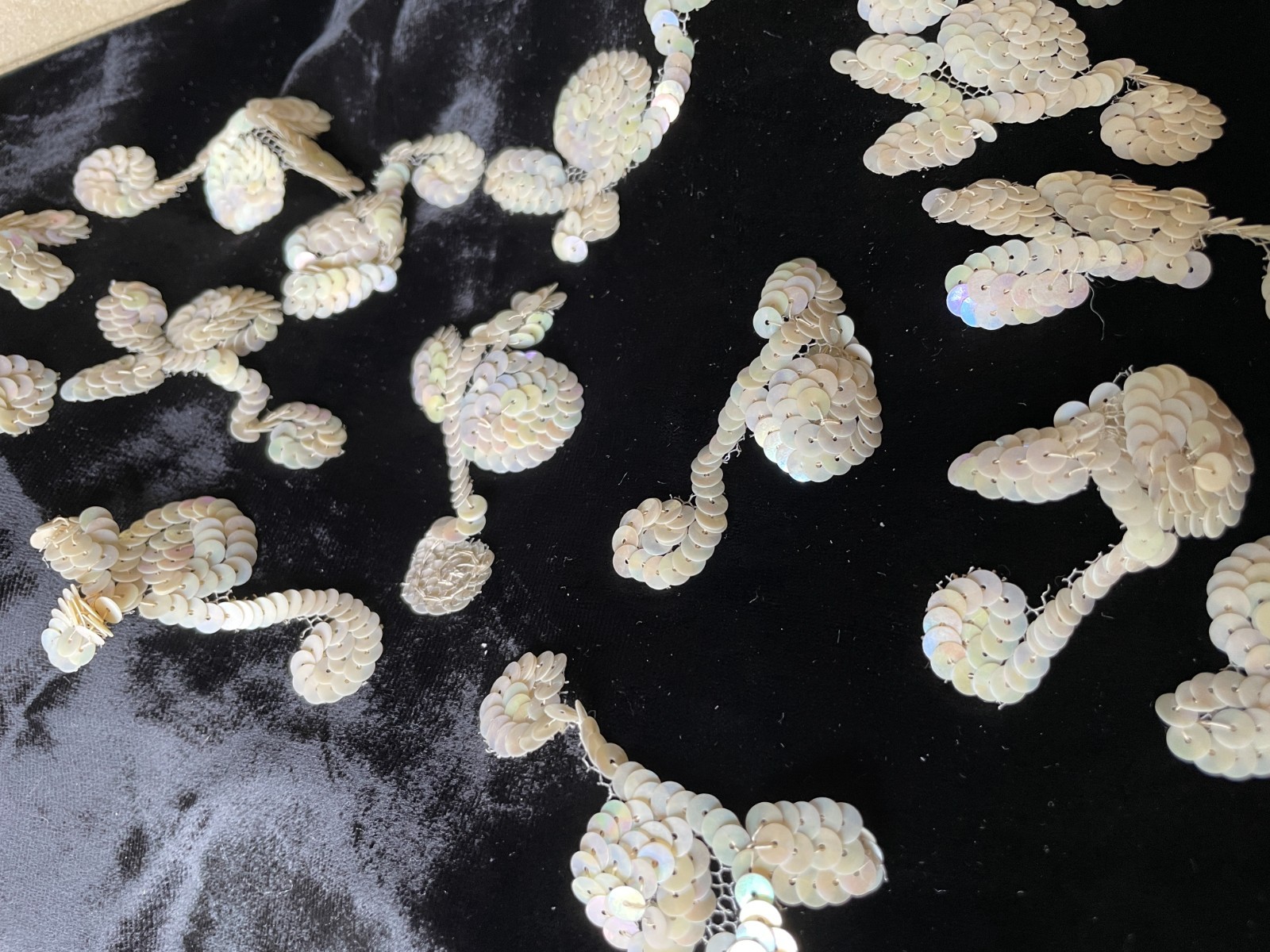 Rare Find 15 Antique French 1920s/1930s Iridescent Sequin Floral Appliqués Rare Find 15 Antique French 1920s/1930s Iridescent Sequin Floral Appliqués