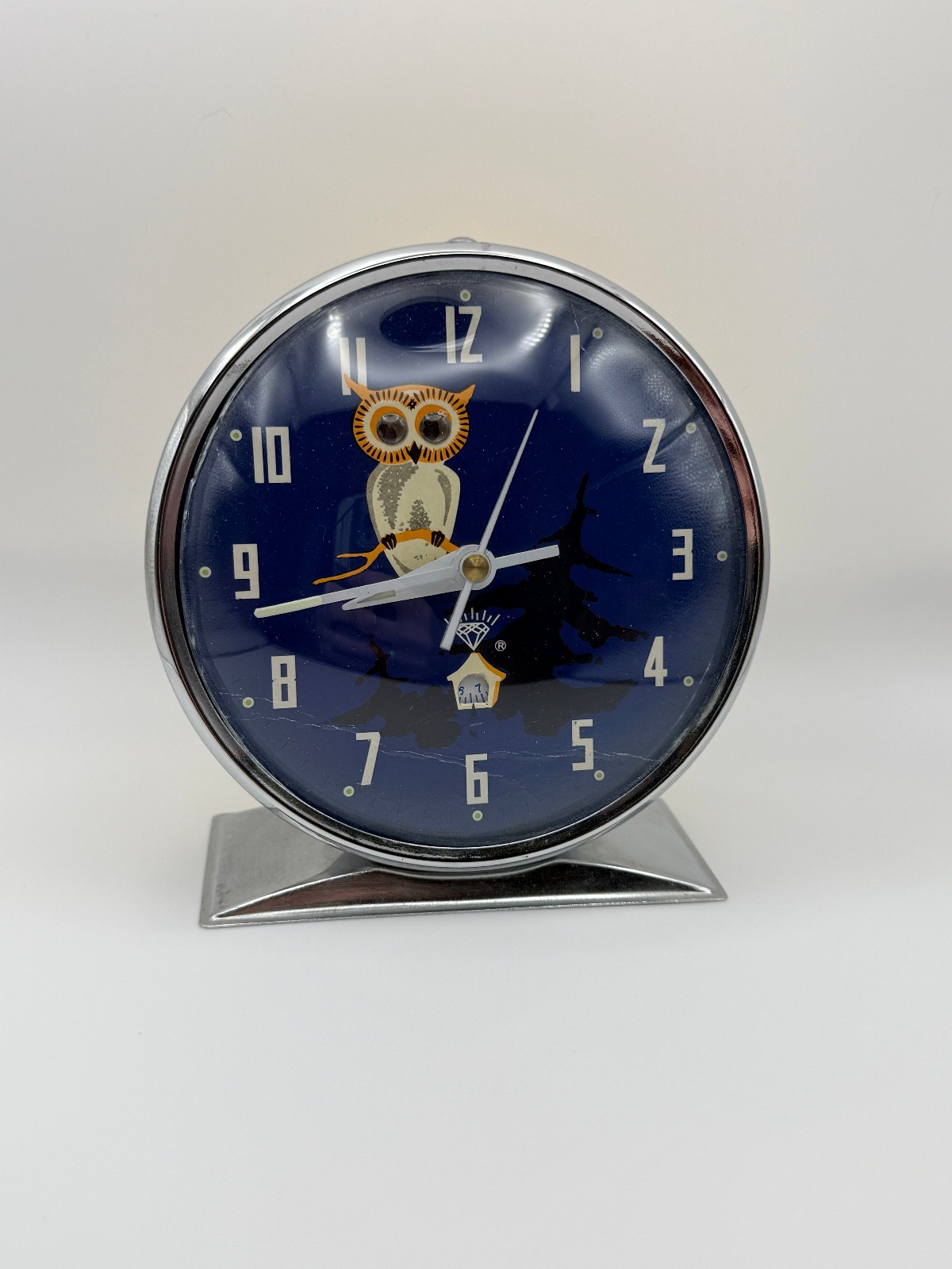 Vintage blue mid-century owl clock (not working) Vintage blue mid-century owl clock (not working)
