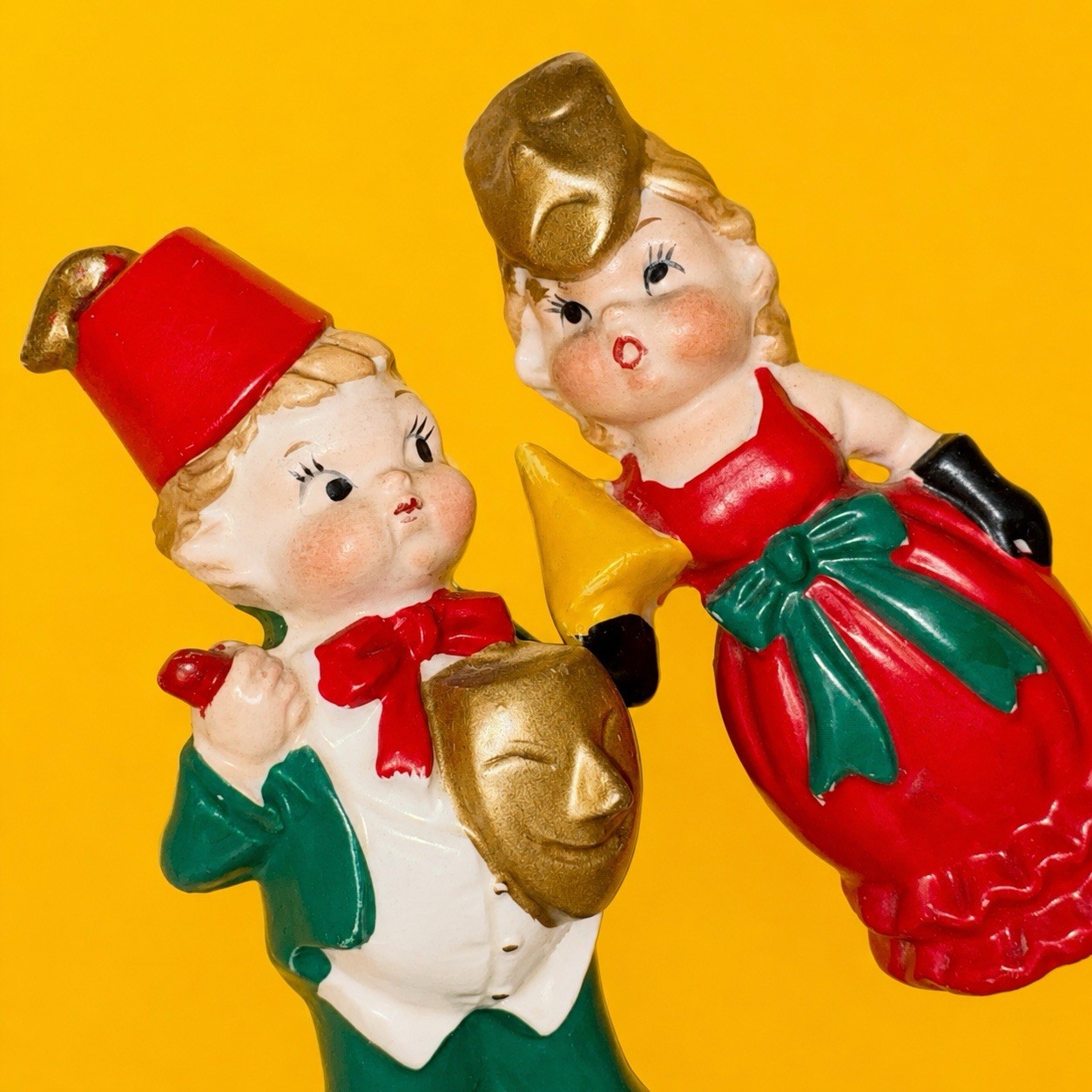 🥳 HAPPY NEW YEAR Norcrest Japan Kitsch Masquerade Salt Pepper Shakers Vtg 🥳 HAPPY NEW YEAR Norcrest Japan Kitsch Masquerade Salt Pepper Shakers Vtg
