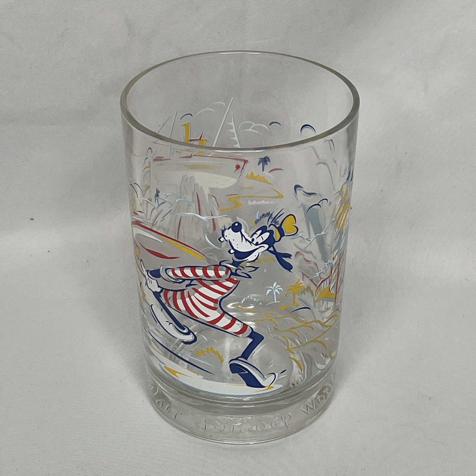 VINTAGE DISNEY WORLD 25th Anniversary Glass Remember The Magic McDonald's Goofy