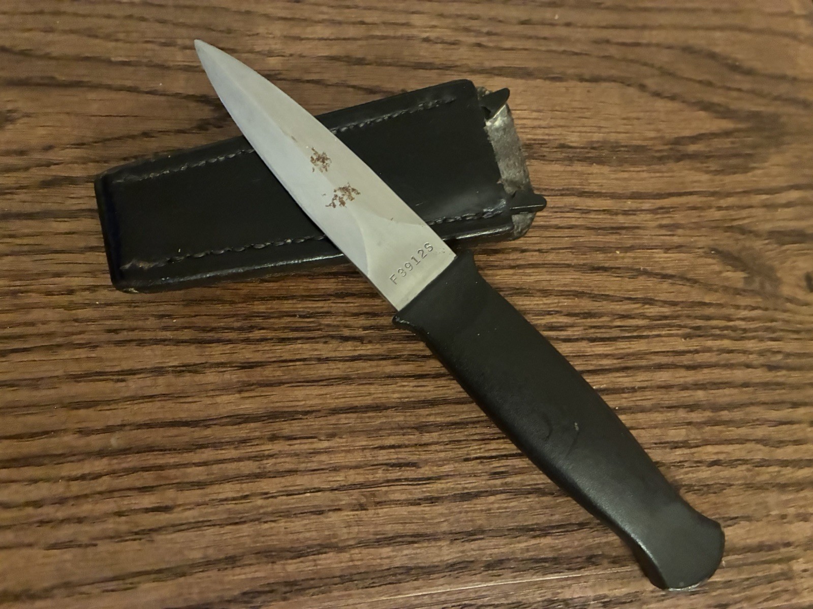 Vintage 1982 Gerber Guardian R.W. Loveless Vintage 1982 Gerber Guardian R.W. Loveless