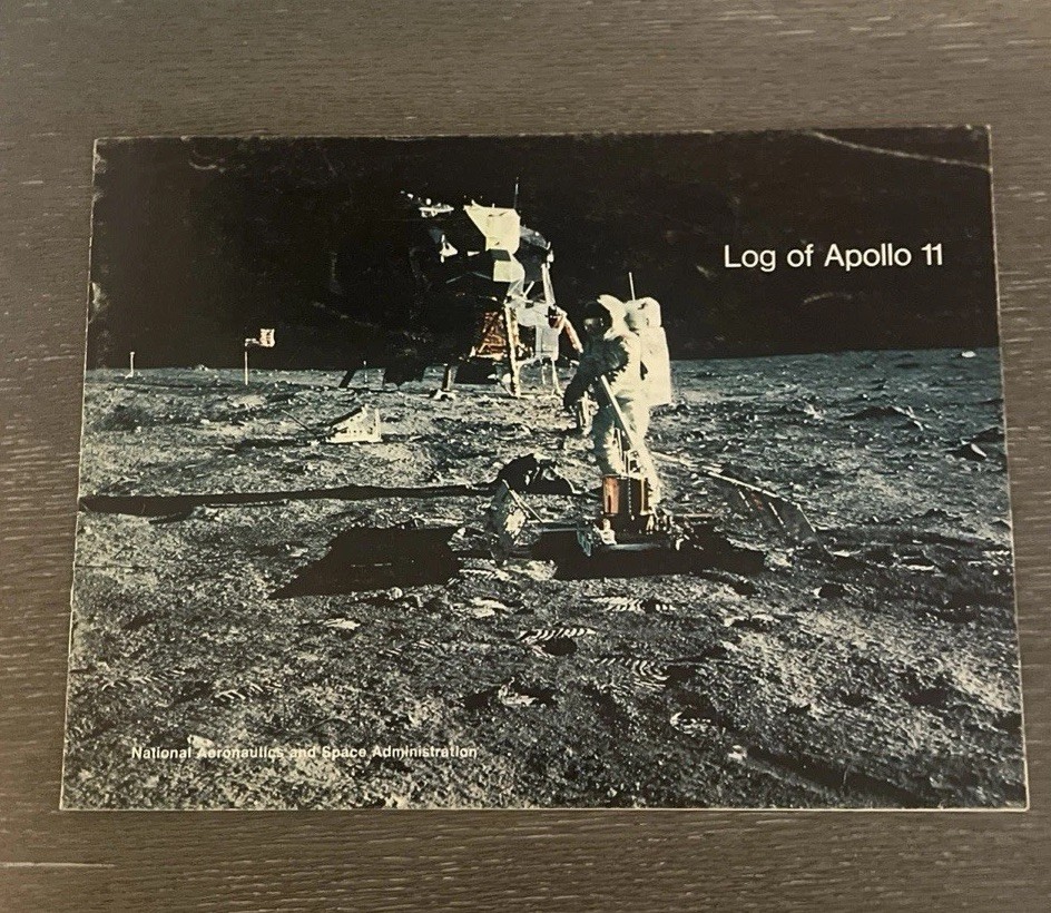 1969 LOG OF APOLLO 11 NASA Booklet Vintage National Aeronautics Admin CV
