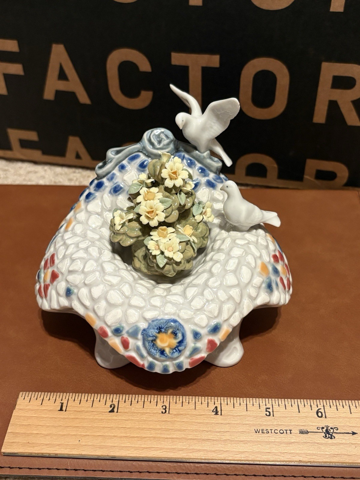 Rare LLADRO 6662 Garden In Barcelona No Box