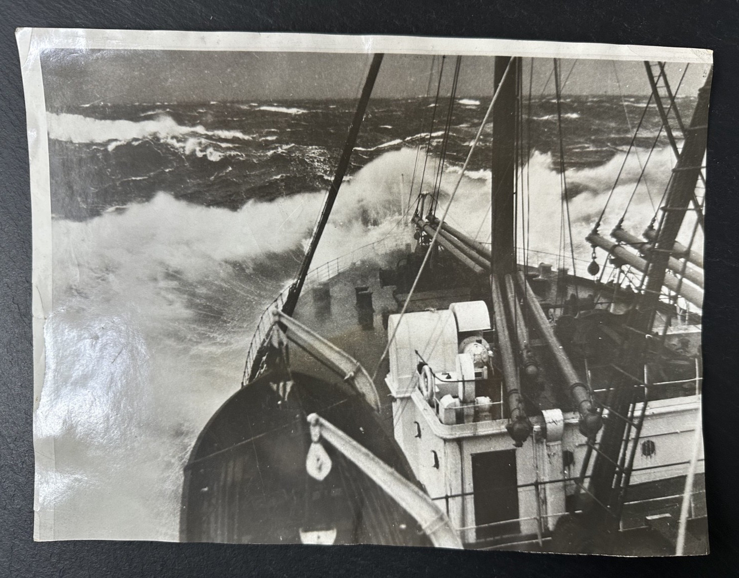 1929 PRESS PHOTO: SS REPUBLIC IN HIGH SEAS RESCUE OF SCHOONER GANDER DEAL FP494 1929 PRESS PHOTO: SS REPUBLIC IN HIGH SEAS RESCUE OF SCHOONER GANDER DEAL FP494