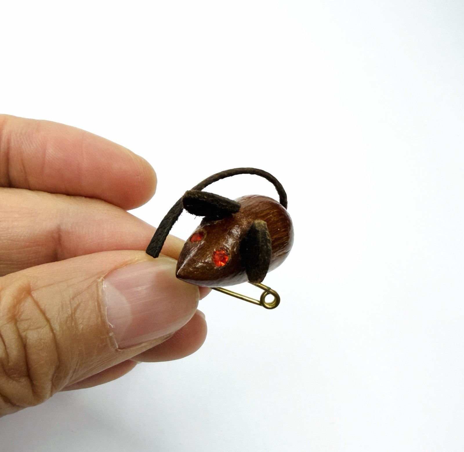 CUTE Vintage Danish Teak Miniature 50's Wooden Mice Brooch Leather Ears Tail 1” CUTE Vintage Danish Teak Miniature 50's Wooden Mice Brooch Leather Ears Tail 1”