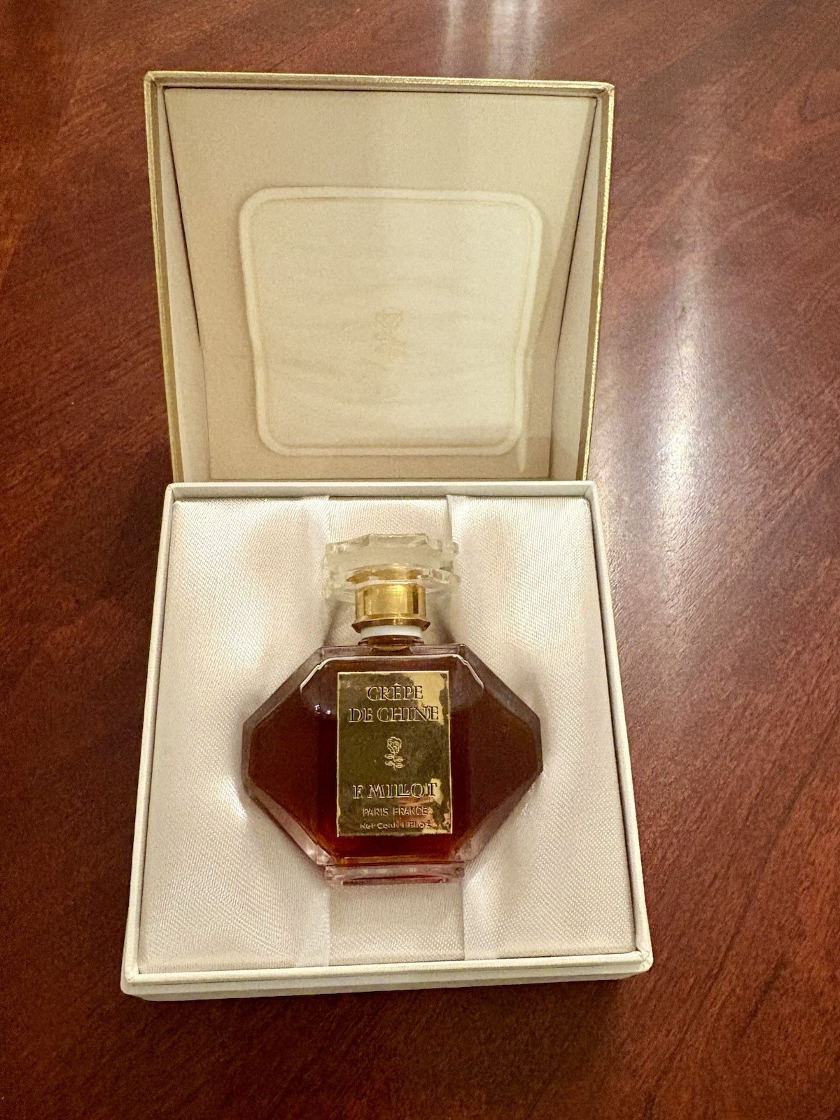 Vintage F. Milot Crepe de Chine 1 oz Perfume Splash - NIB- Absolutely Stunning Vintage F. Milot Crepe de Chine 1 oz Perfume Splash - NIB- Absolutely Stunning