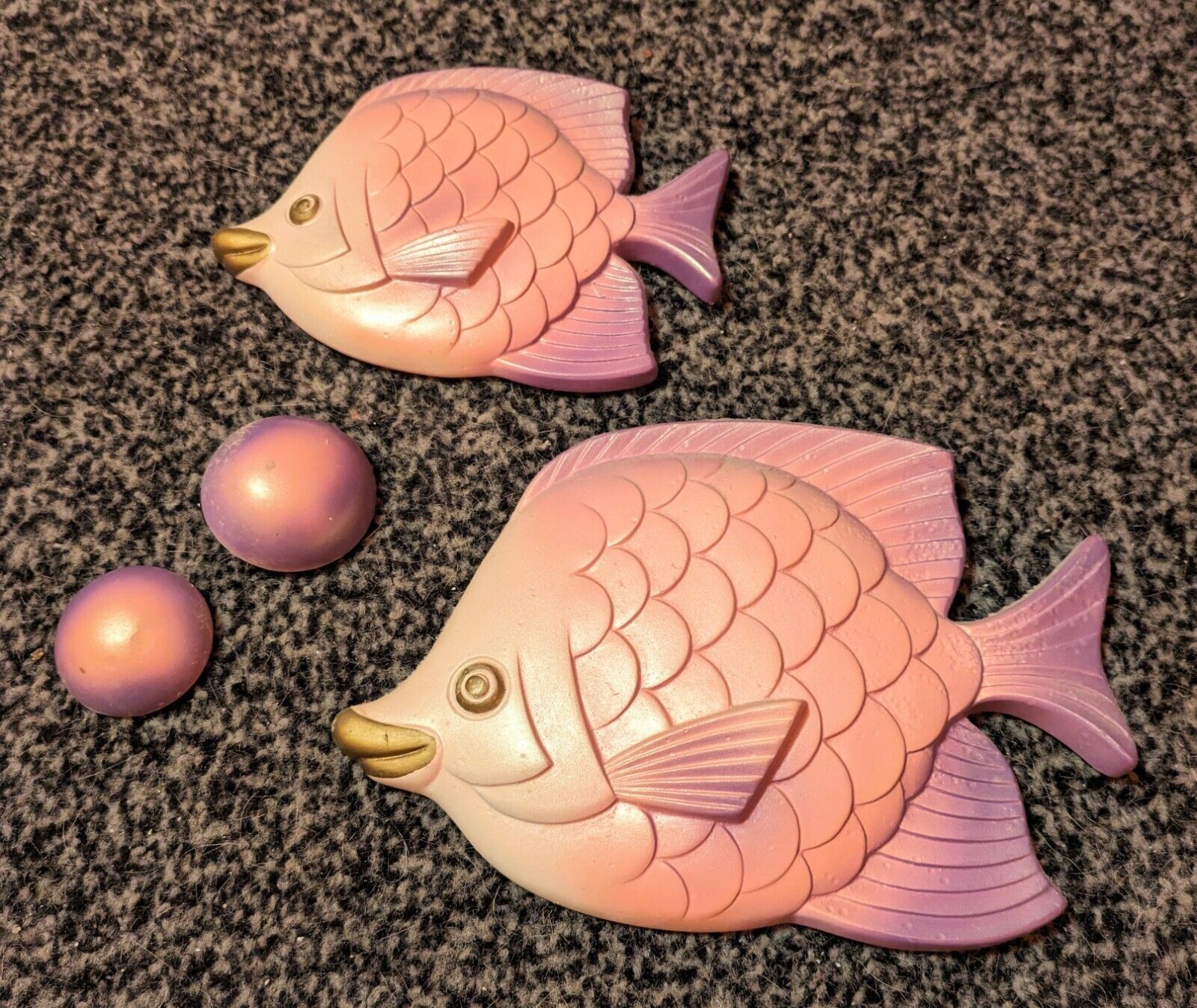 Vintage Chalkware Fish and Bubbles Wall Decor