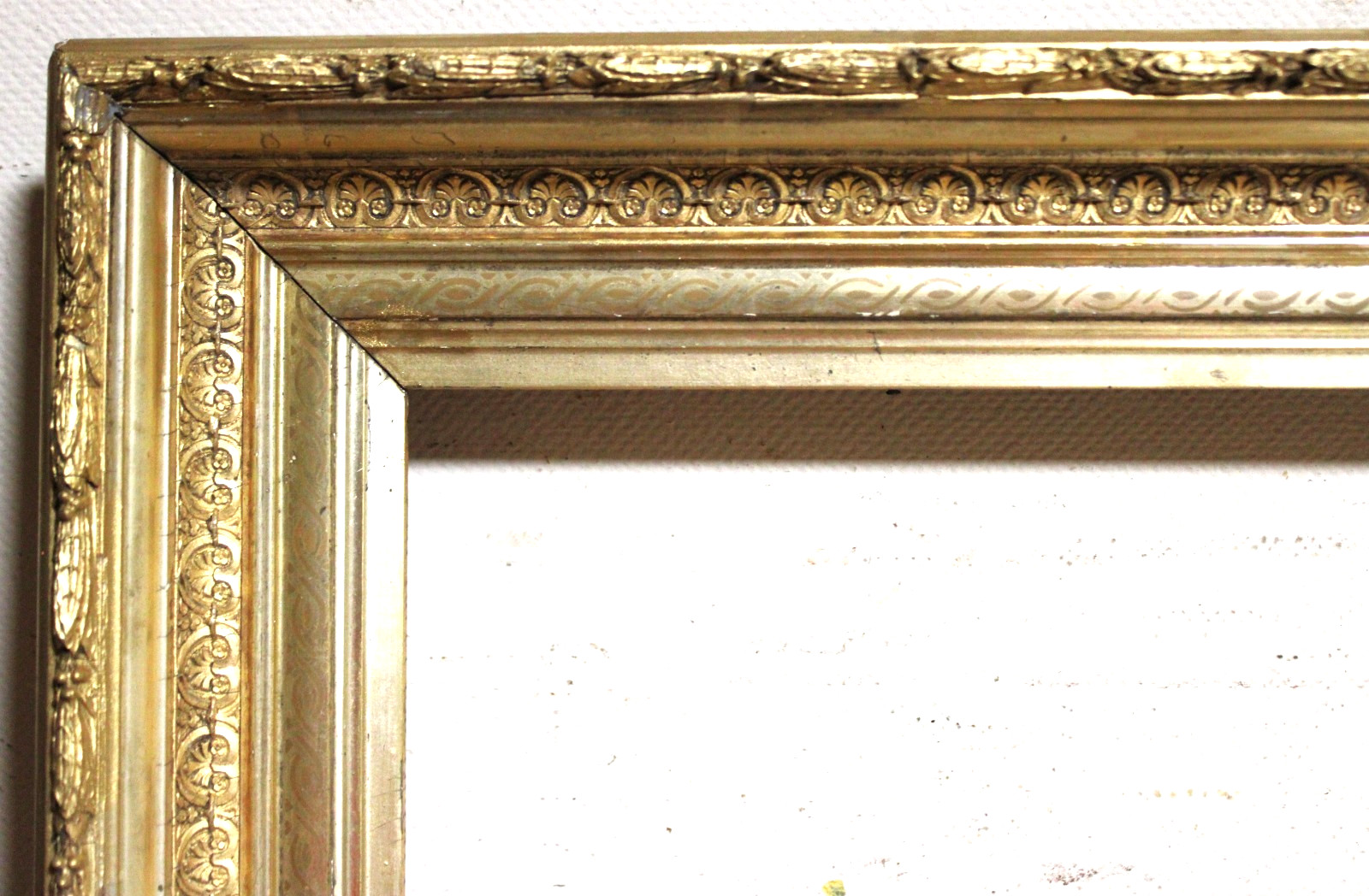 ANTIQUE FITS 16 X 22" VICTORIAN FRENCH BAROQUE PICTURE FRAME WOOD ORNATE GOLD ANTIQUE FITS 16 X 22" VICTORIAN FRENCH BAROQUE PICTURE FRAME WOOD ORNATE GOLD