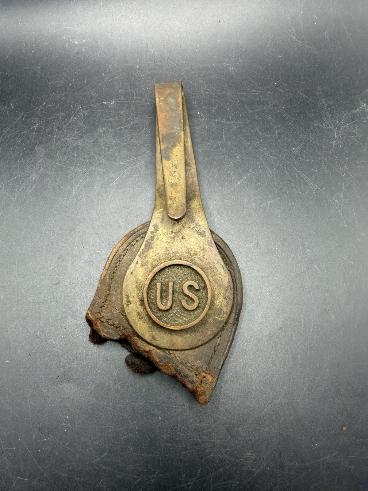 Antique US Indian Wars Spanish American War Brass Leather Sword Frog Hanger 