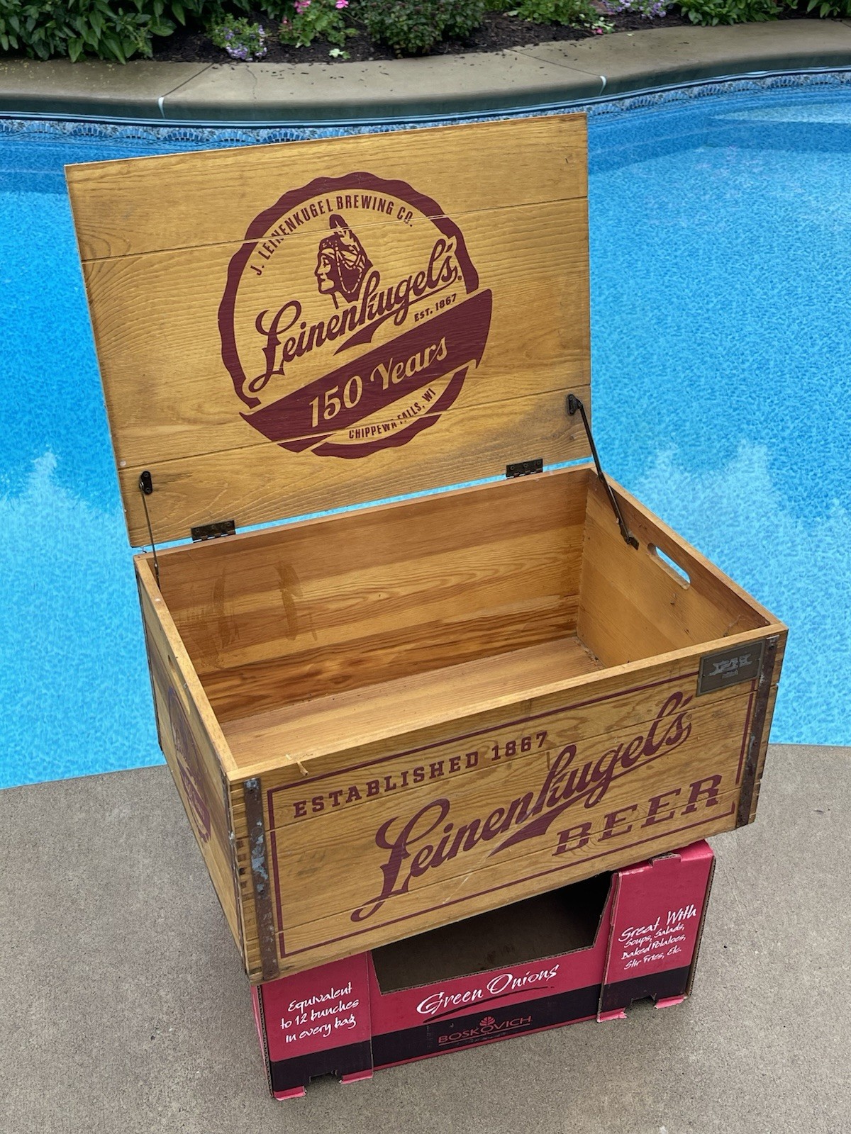 Vintage Leinenkugel Brewing Promotional Advertising Beer Wood Crate 150th Anniv Vintage Leinenkugel Brewing Promotional Advertising Beer Wood Crate 150th Anniv
