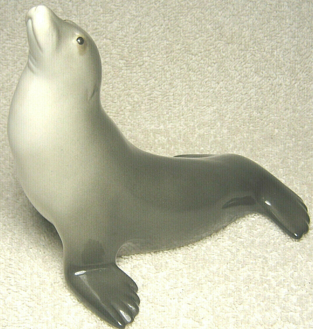 VINTAGE LOMONOSOV PORCELAIN 7" SEAL SEA LION FIGURINE GREY WHITE MADE IN RUSSIA VINTAGE LOMONOSOV PORCELAIN 7" SEAL SEA LION FIGURINE GREY WHITE MADE IN RUSSIA