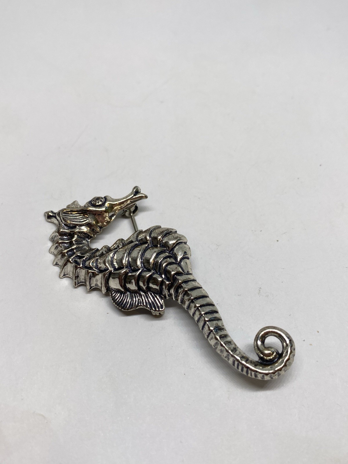 5g 925 STERLING SILVER BEAU VINTAGE SEAHORSE PIN BROOCH HIGH DETAILED 5g 925 STERLING SILVER BEAU VINTAGE SEAHORSE PIN BROOCH HIGH DETAILED