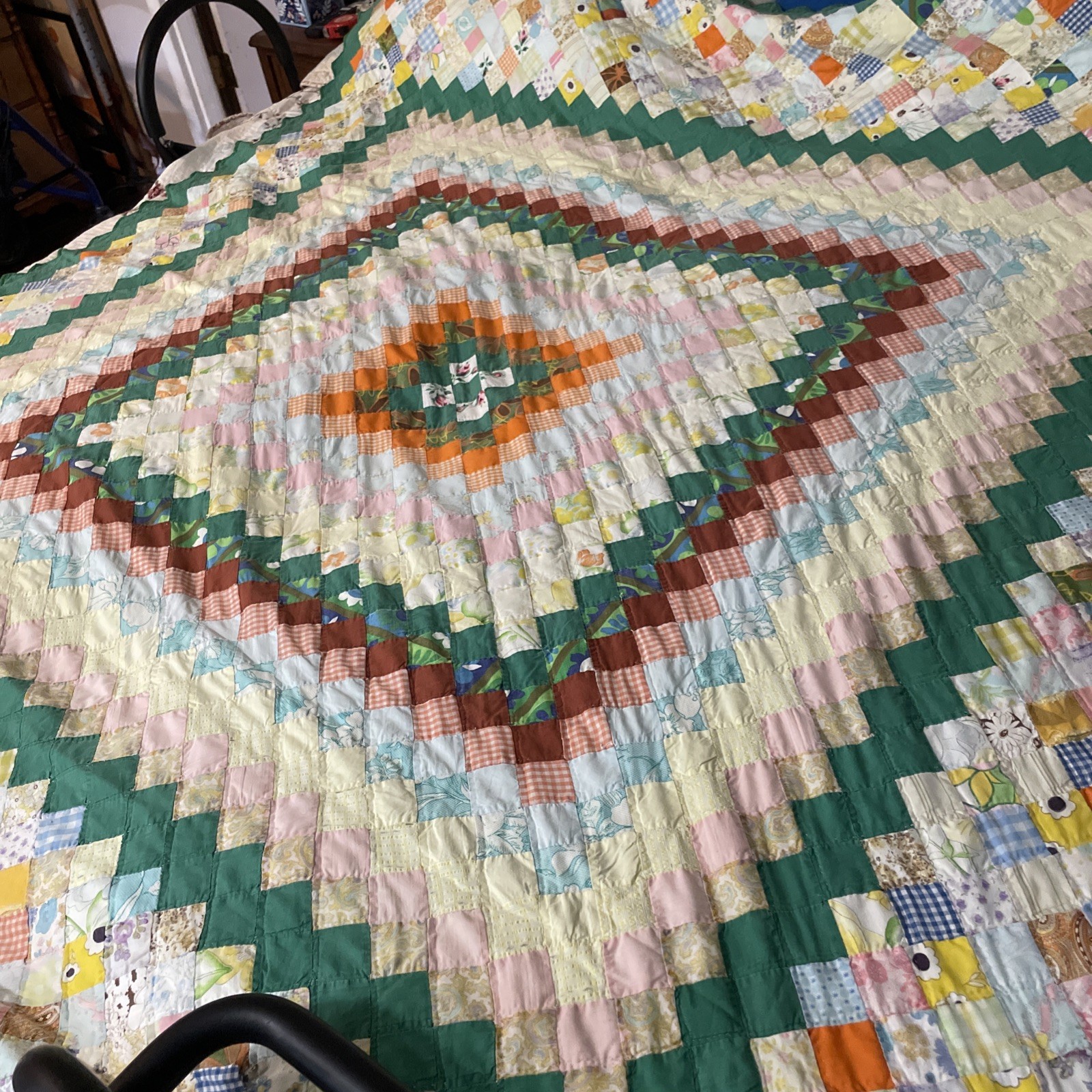 Vtg Trip Around World quilt hand stitched 77 X 70 Small Twin Green Floral NOTE