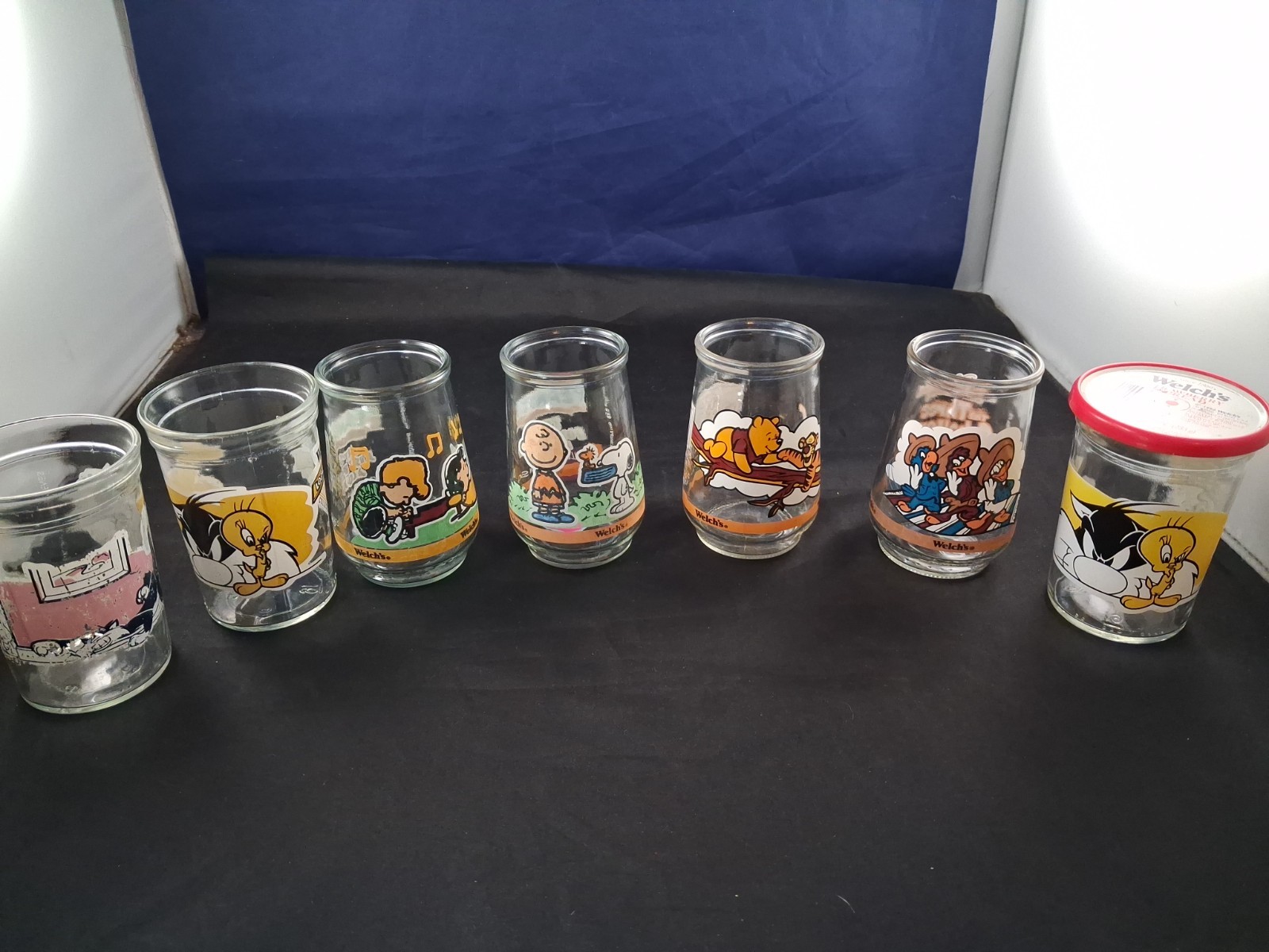 Vintage Lot Of 7 Welch's Glass Jelly Jars Peanuts Pooh Looney Tunes Snoopy Rare Vintage Lot Of 7 Welch's Glass Jelly Jars Peanuts Pooh Looney Tunes Snoopy Rare