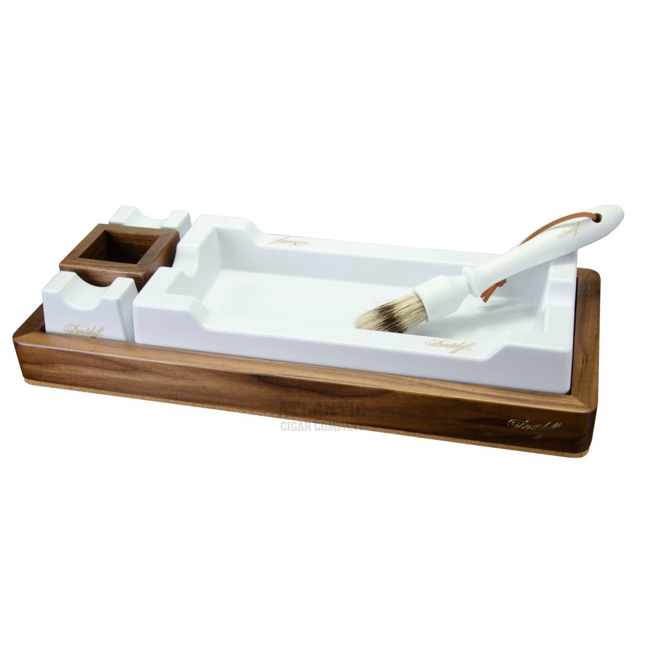 Davidoff "The Ritual" - Ashtray, Cigar Rests, Match Holder, Brush and Tray Davidoff "The Ritual" - Ashtray, Cigar Rests, Match Holder, Brush and Tray