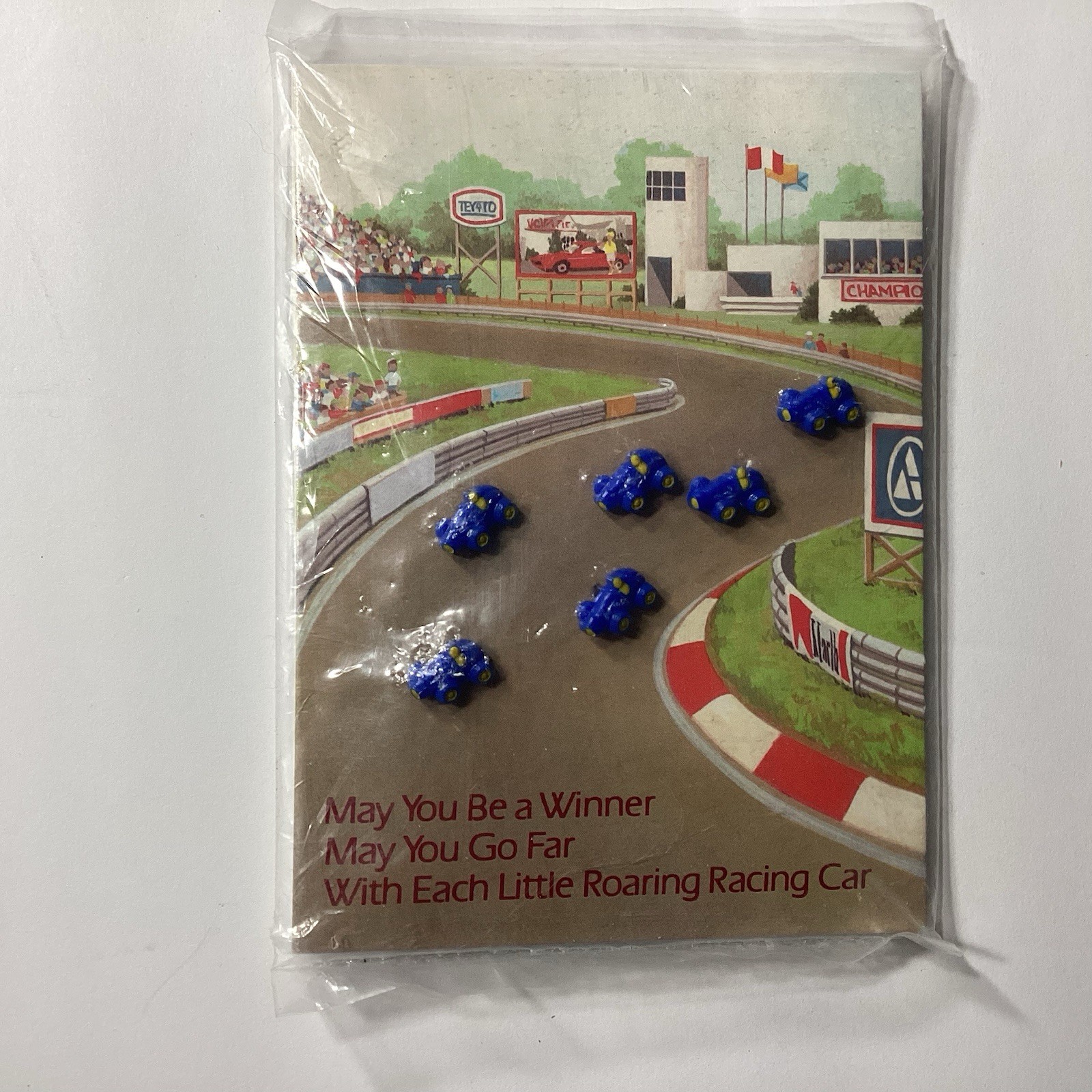 6 Vintage AVON Little Roaring Racing Car Buttons Original Card 1/2" Inch C1983 6 Vintage AVON Little Roaring Racing Car Buttons Original Card 1/2" Inch C1983