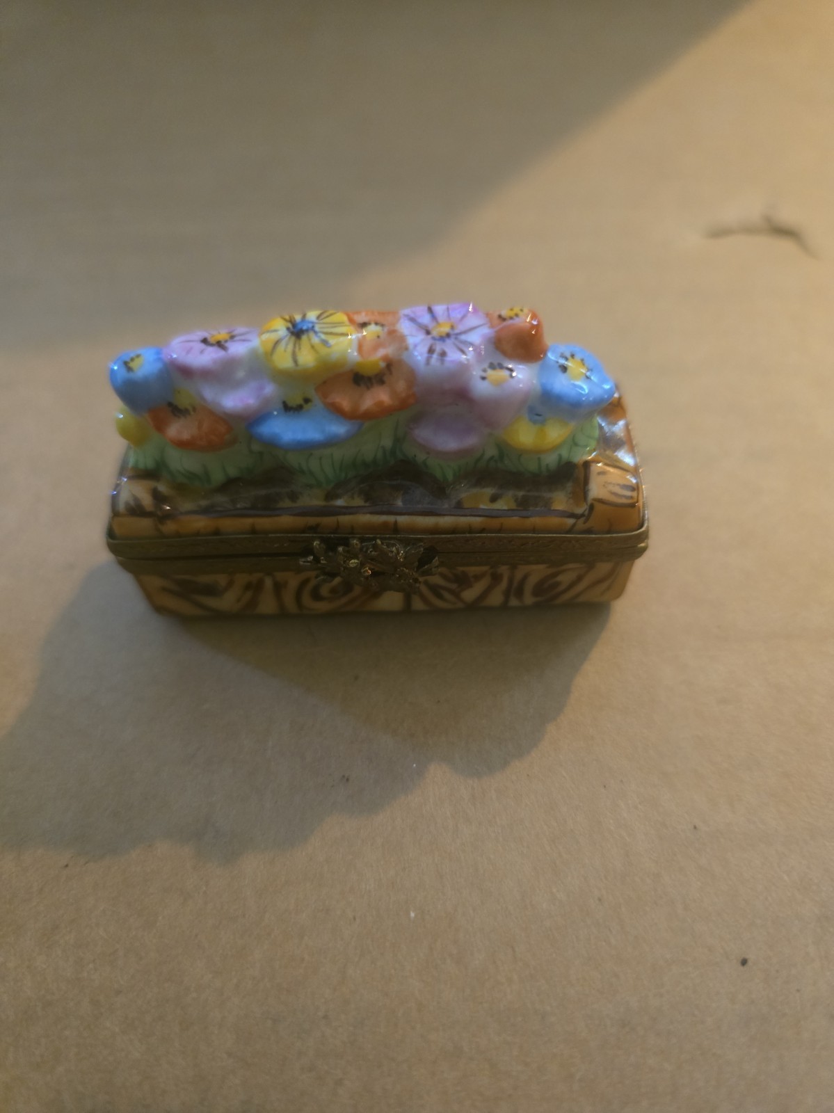Authentic Limoges Box France - Flower Planter Box of Flowers - Signed/ Numbered Authentic Limoges Box France - Flower Planter Box of Flowers - Signed/ Numbered
