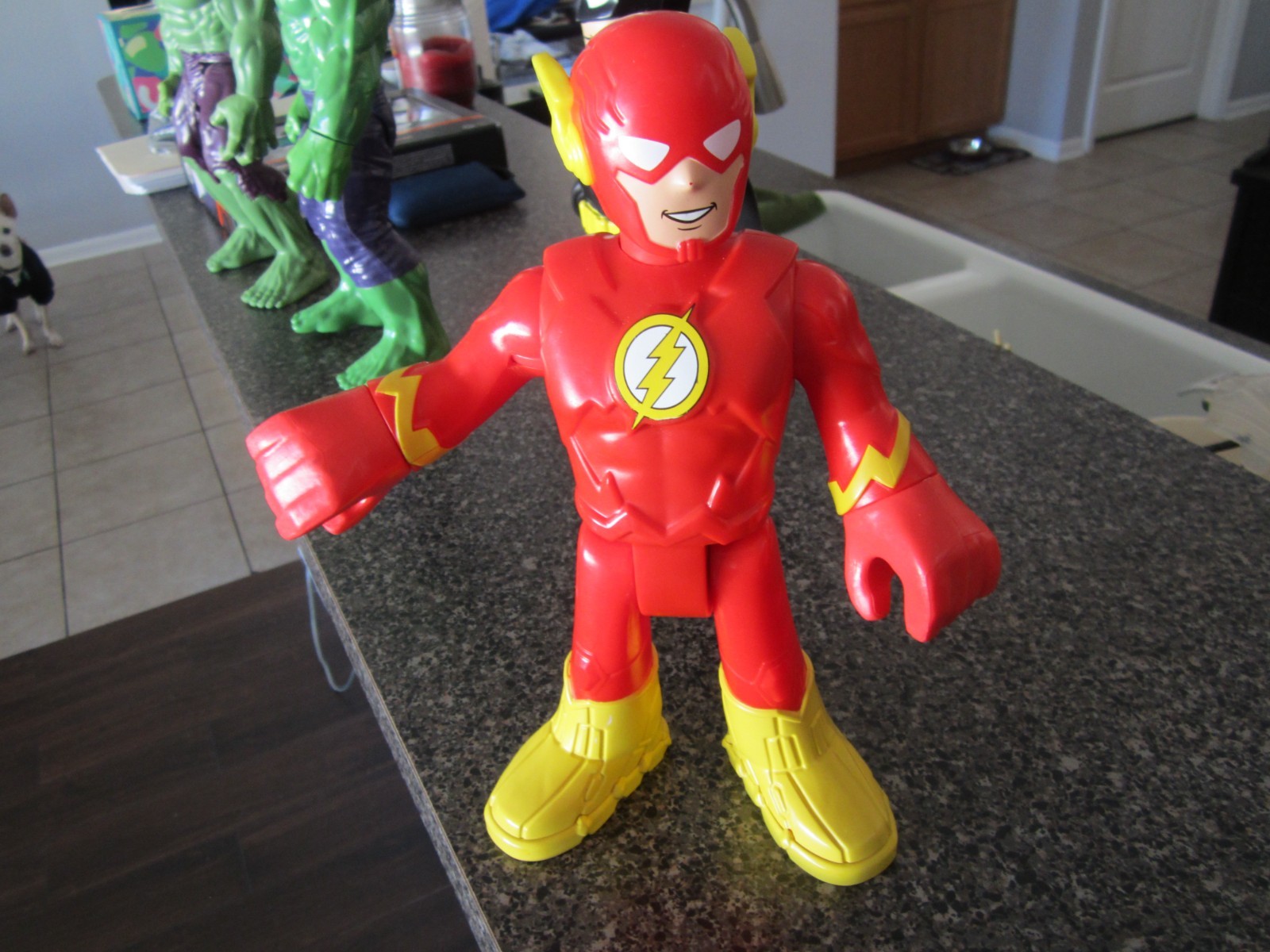 The Flash Action Figure - Plastic - 2019 Mattel - DC Comics - 9" The Flash Action Figure - Plastic - 2019 Mattel - DC Comics - 9"