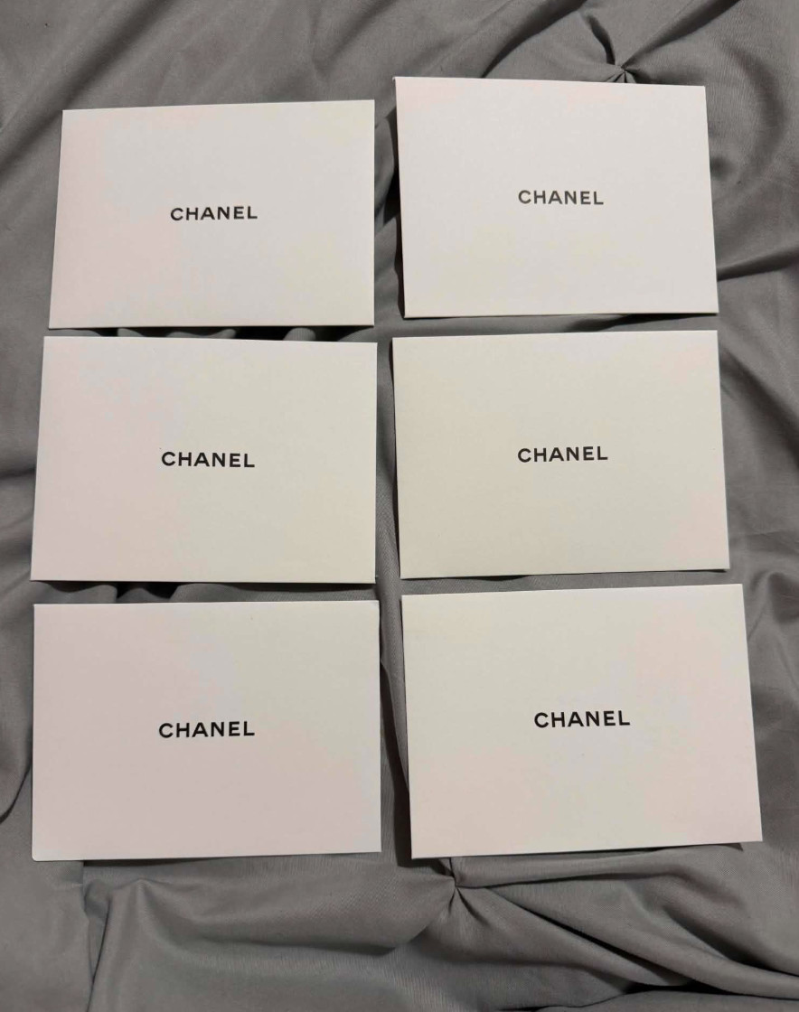 BRAND NEW 6 AUTHENTIC CHANEL WHITE NOTE CARDS & ENVELOPES THANK YOU PARTIES BRAND NEW 6 AUTHENTIC CHANEL WHITE NOTE CARDS & ENVELOPES THANK YOU PARTIES