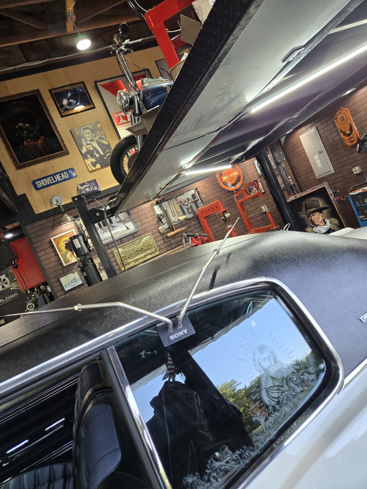 Lowrider Ratrod Custom Novelty Sony Rabbit Ear 70s Car TV Attenna Lowrider Ratrod Custom Novelty Sony Rabbit Ear 70s Car TV Attenna