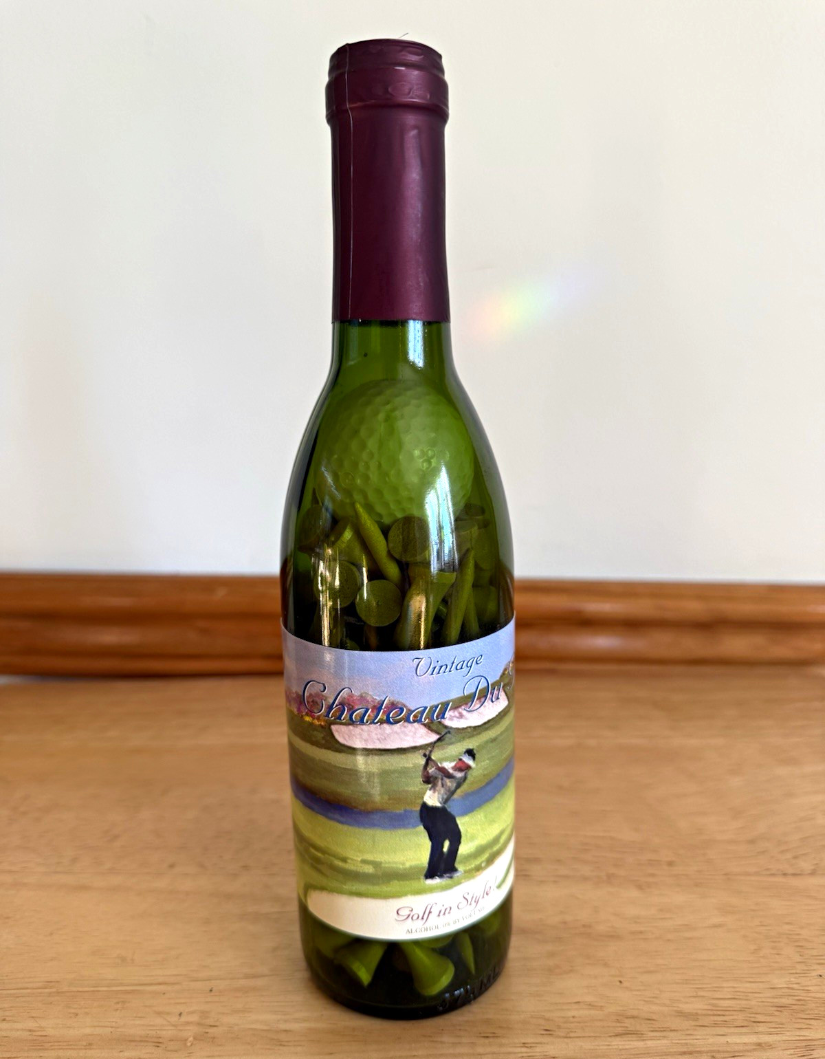 Chateau Du Vintage Golf in Style Vintage Wine Bottle, Green Chateau Du Vintage Golf in Style Vintage Wine Bottle, Green