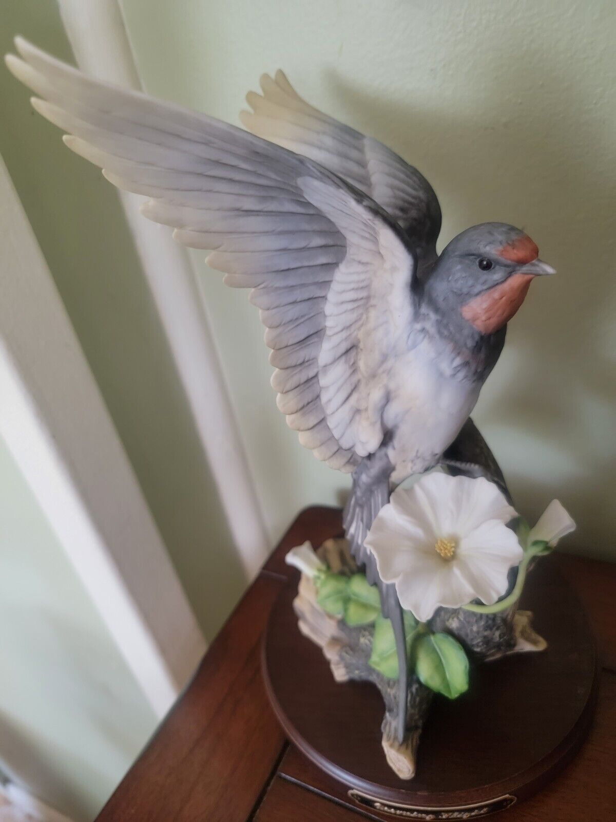 Homco Masterpiece Flight American Swallow  Porcelain Bird Figurine 