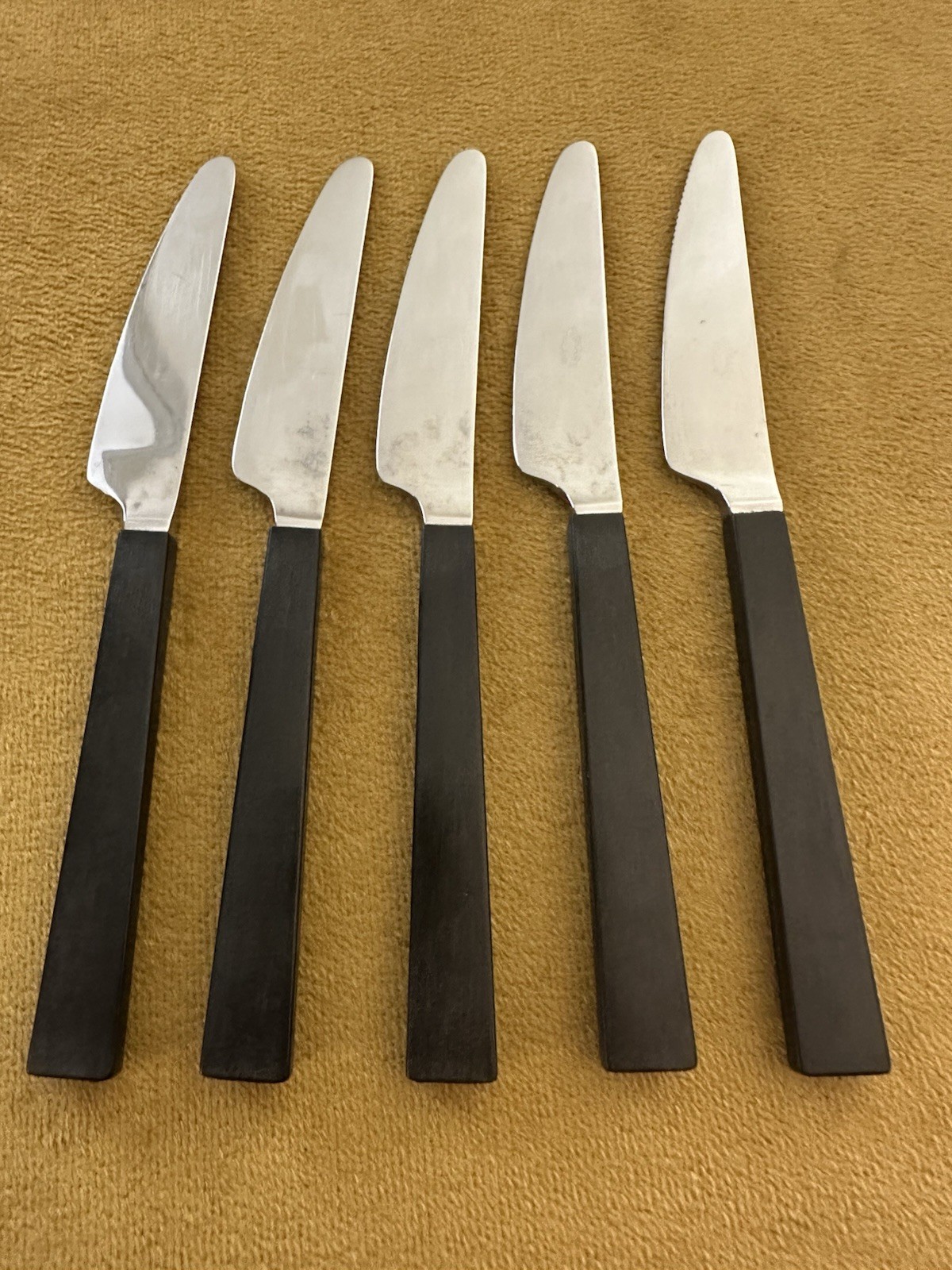 (5) Dinner Knives MCM Fiskars Finland TRIENNALE Flatware Black BERTEL GARDBERG (5) Dinner Knives MCM Fiskars Finland TRIENNALE Flatware Black BERTEL GARDBERG