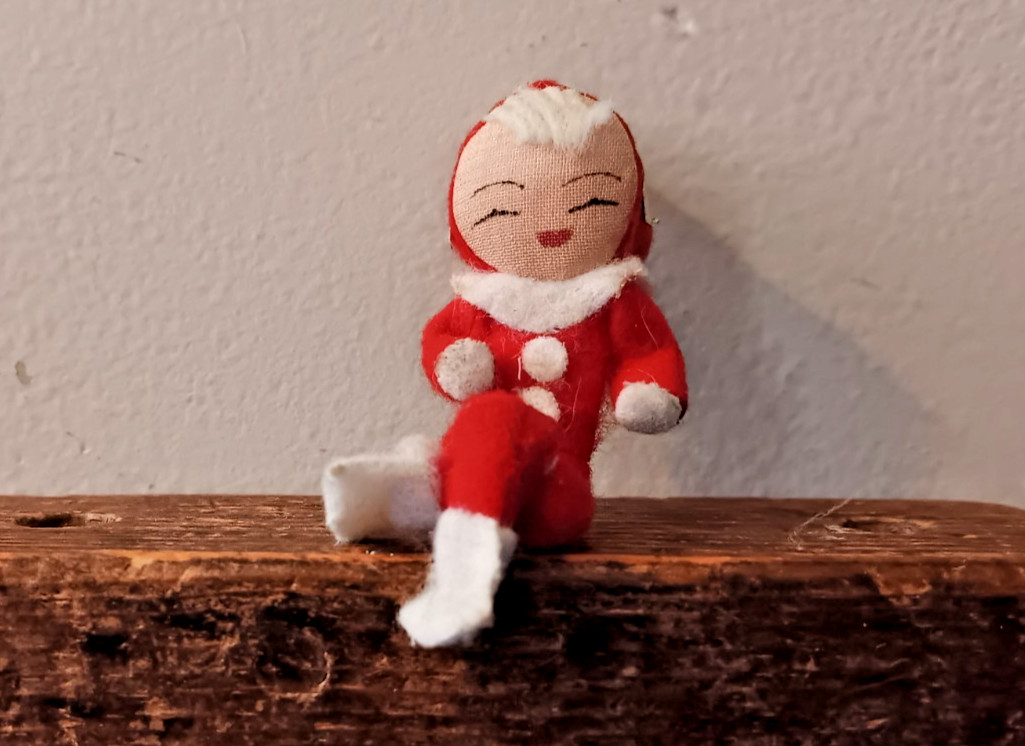Vintage Pixie Figure, Sitting, 3 Inches Long Vintage Pixie Figure, Sitting, 3 Inches Long