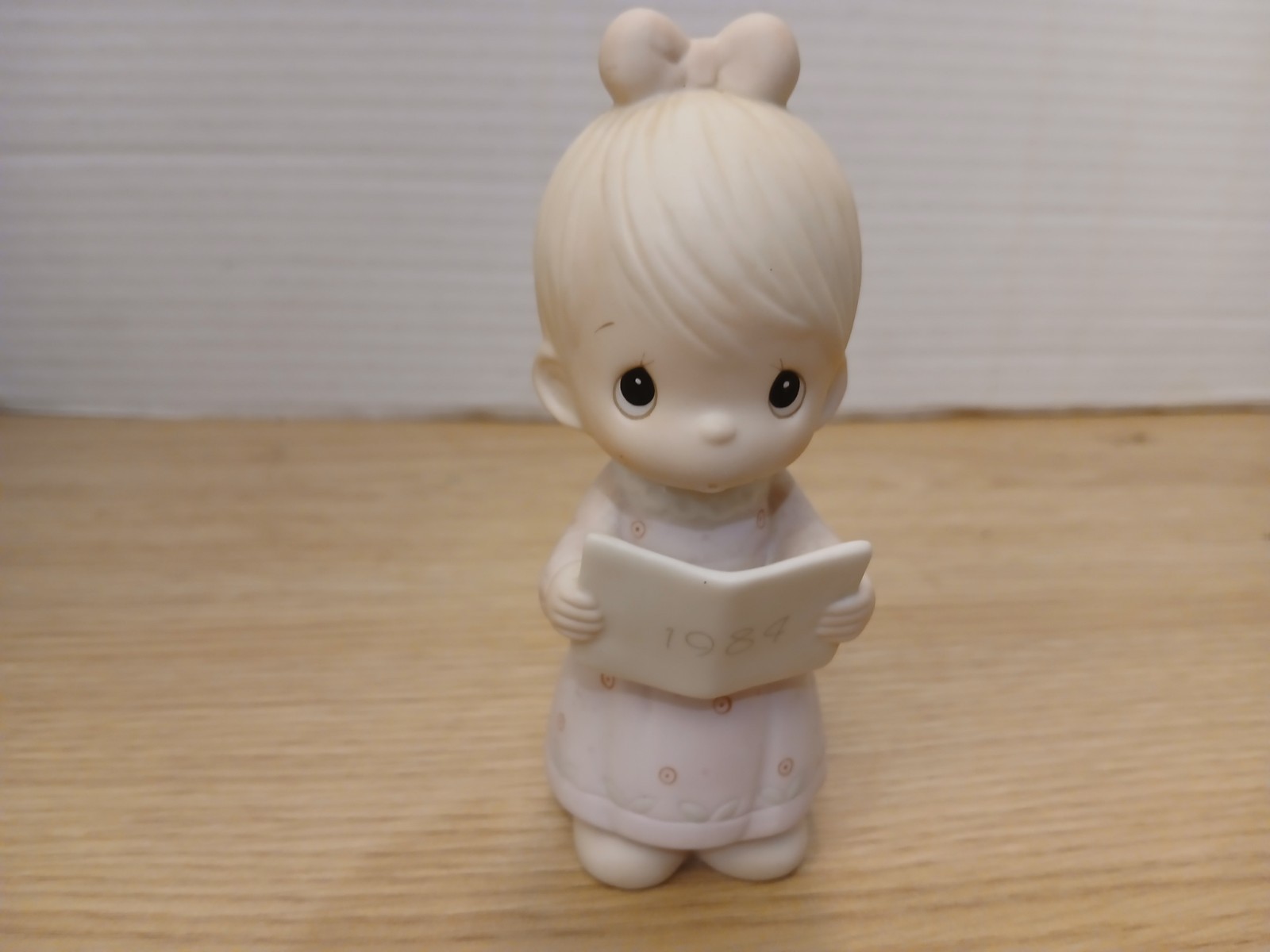 Precious Moments Wishing You A Merry Christmas 1984 Porcelain Figurine E-5383 Precious Moments Wishing You A Merry Christmas 1984 Porcelain Figurine E-5383