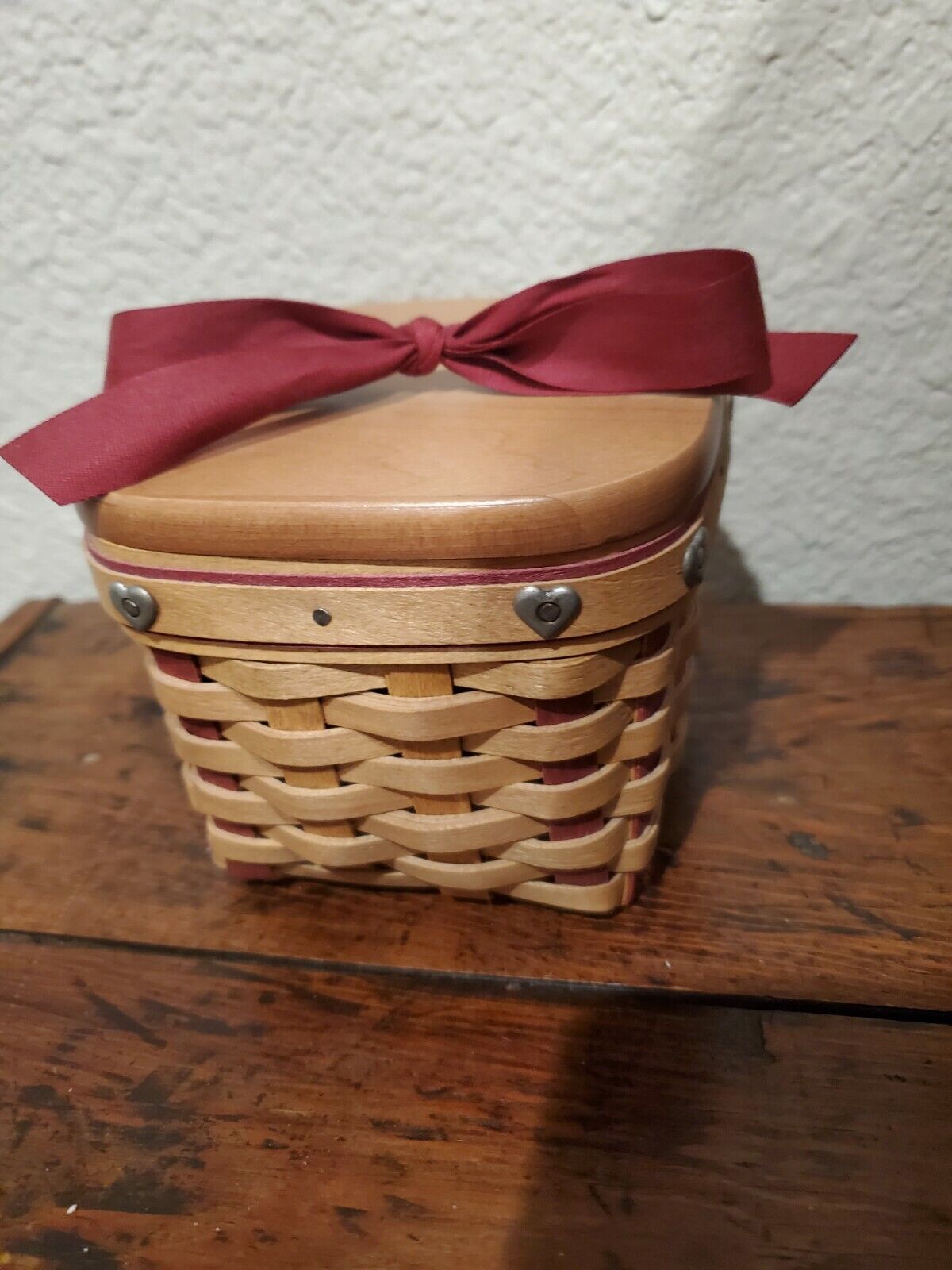 Longaberger 2002 Small Sweetest Gift Valentine Basket With Lid and Ribbon