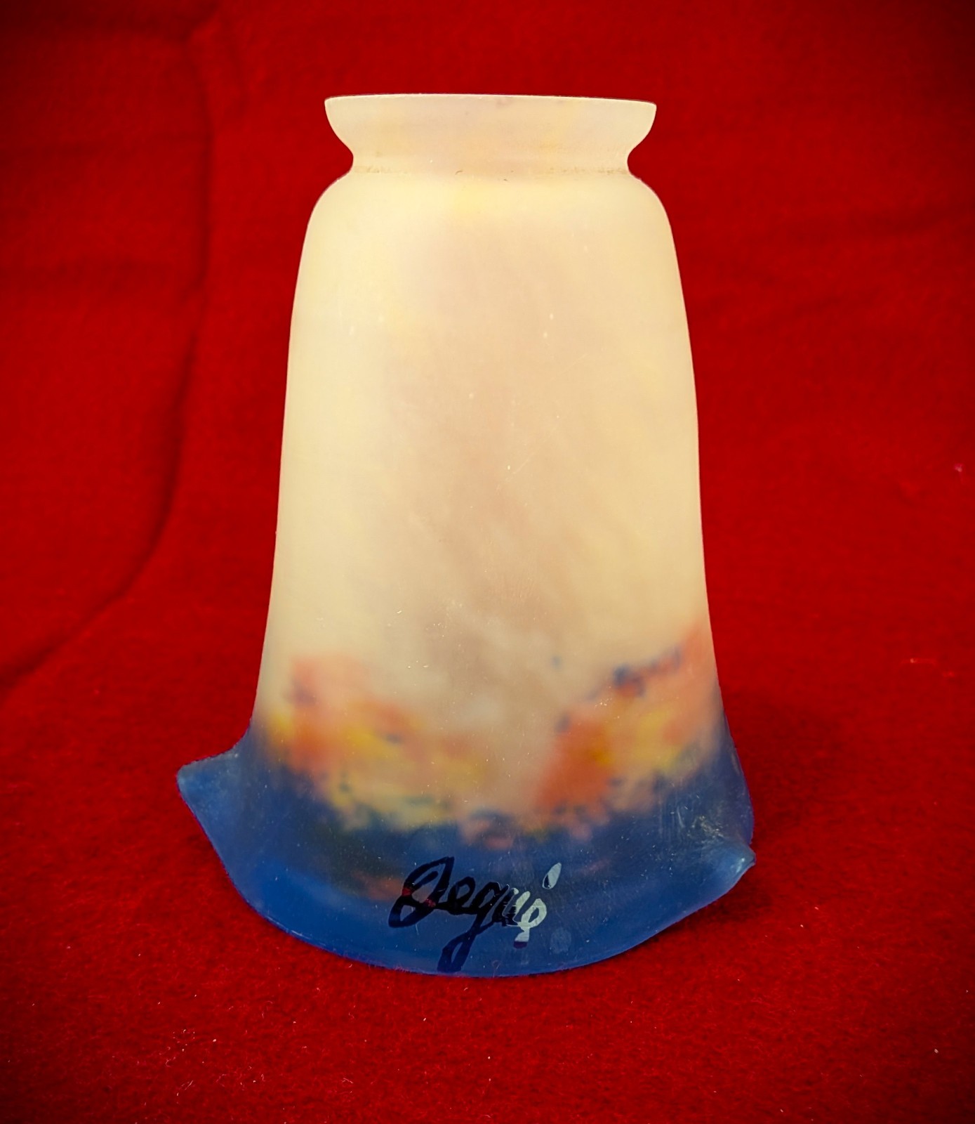 Degue’ Art Glass Tulip Lamp  chandelier Shade