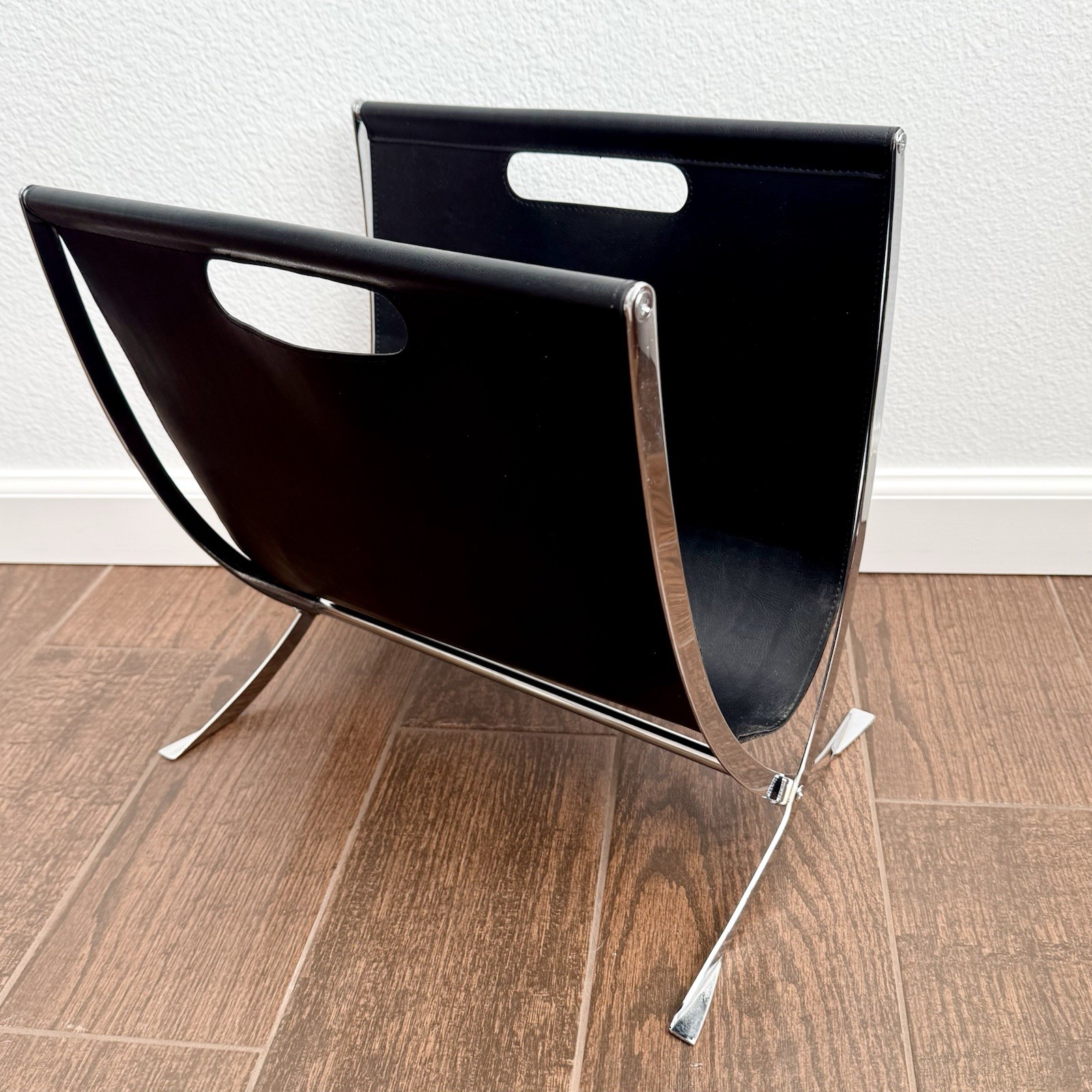 Mid Century Modern Sling Magazine Holder Chrome & Faux Black Leather MCM Vintage Mid Century Modern Sling Magazine Holder Chrome & Faux Black Leather MCM Vintage