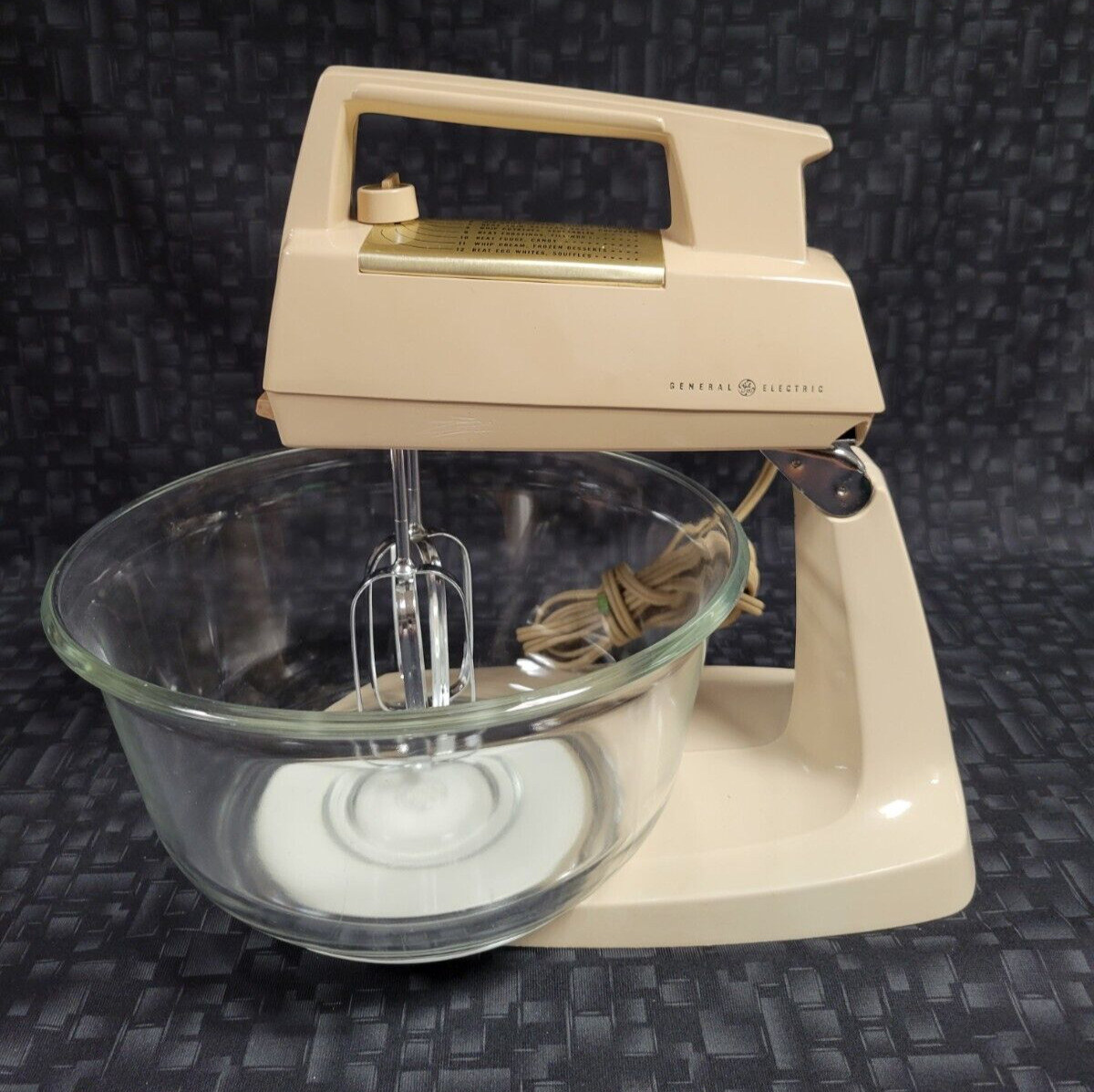 Vintage General Electric Stand Mixer, 12 Speed, Model 22M35, Works Great