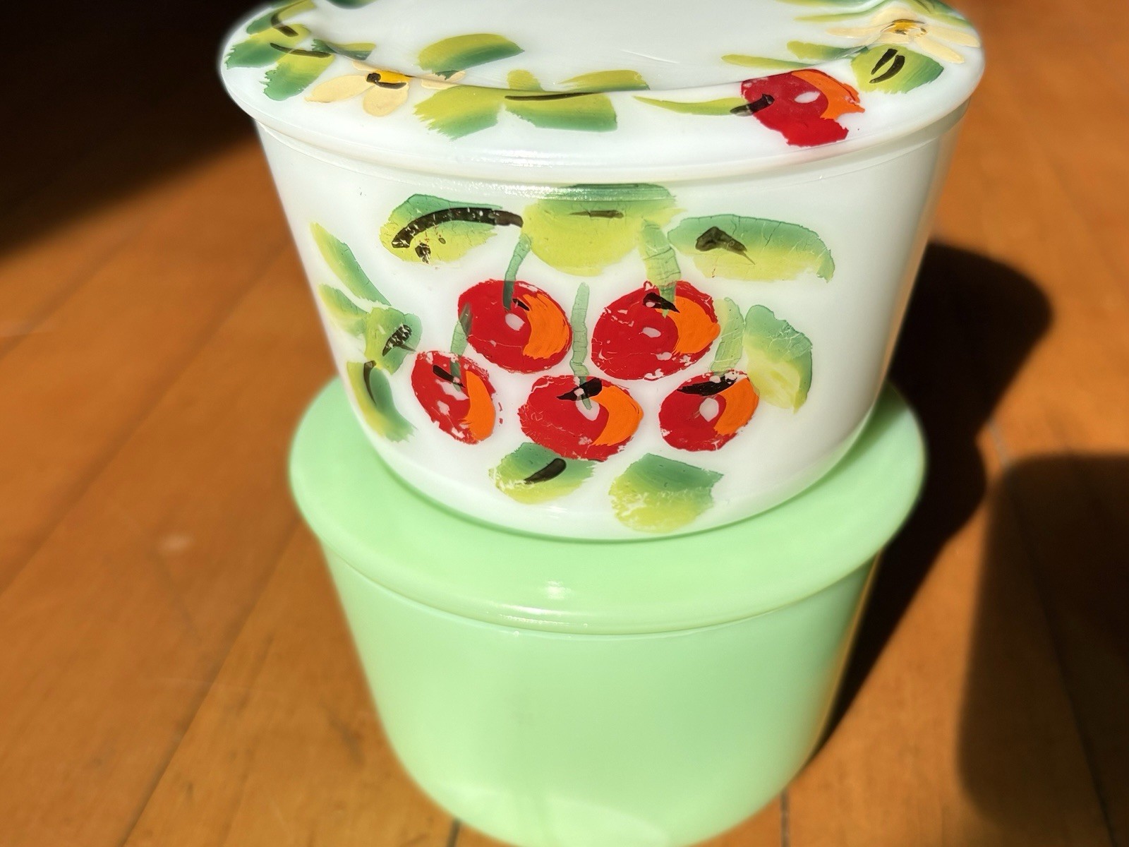 Vintage Mckee Milk Glass & Jadeite Canisters W/Lids Beautiful Hand Painted π Vintage Mckee Milk Glass & Jadeite Canisters W/Lids Beautiful Hand Painted π