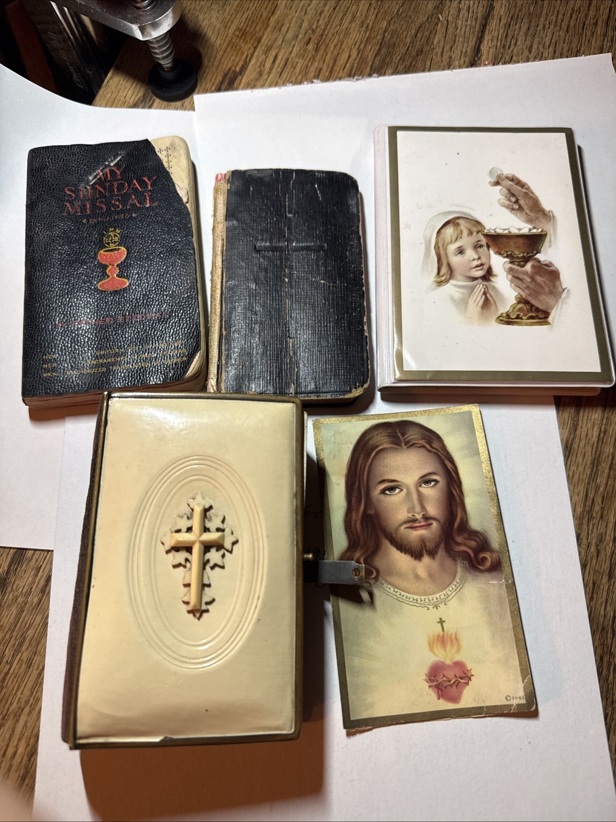 Vintage Catholic Book Lot 1885 German Missel Pressed 4 Leaf Clover 5+ Holy Cards Vintage Catholic Book Lot 1885 German Missel Pressed 4 Leaf Clover 5+ Holy Cards