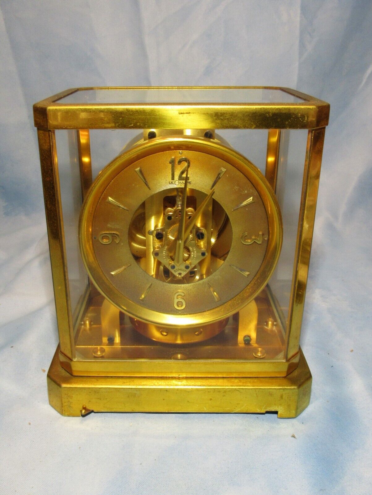 LeCoultre ATMOS Clock running, some condition issues.