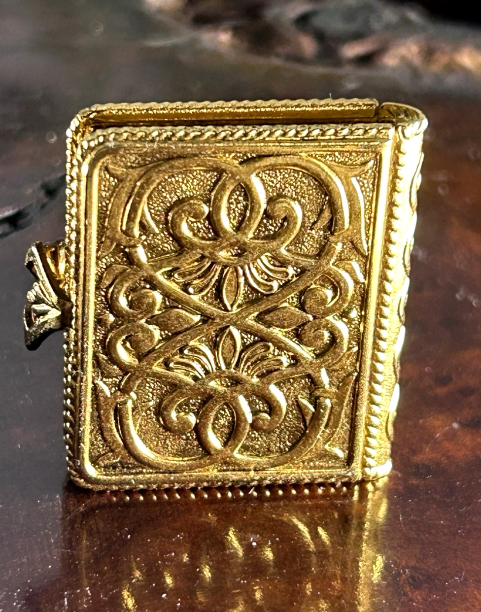 Vintage Avon Gold Toned Memory Book for Perfume Glacé
