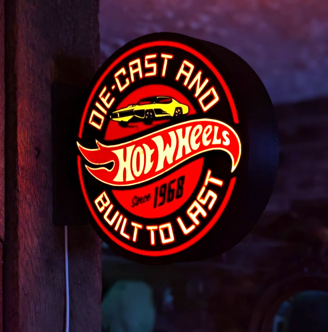 Hot Wheels Die-Cast Built to Last Double Sided Round LED Wall Light Sign 9" Hot Wheels Die-Cast Built to Last Double Sided Round LED Wall Light Sign 9"