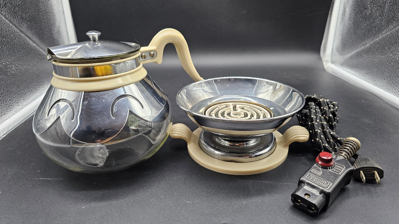 Vintage Pyrex Silex Coffee Pot and Warmer Vintage Pyrex Silex Coffee Pot and Warmer
