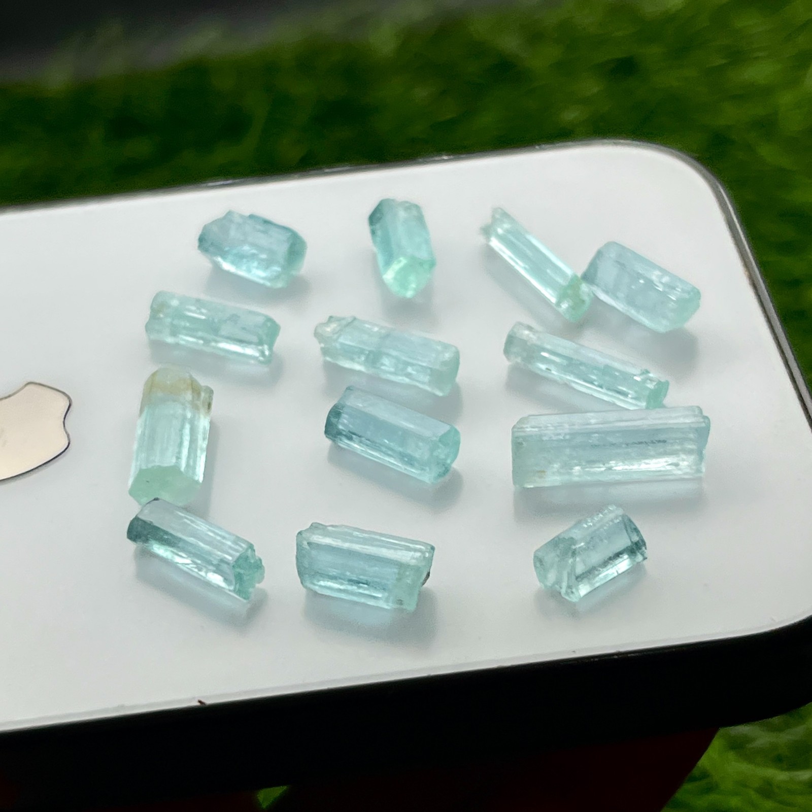 40 Ct Natural Nigerian Green Beryl Rough Lot | Aquamarine Beryl Pencil Crystals 40 Ct Natural Nigerian Green Beryl Rough Lot | Aquamarine Beryl Pencil Crystals