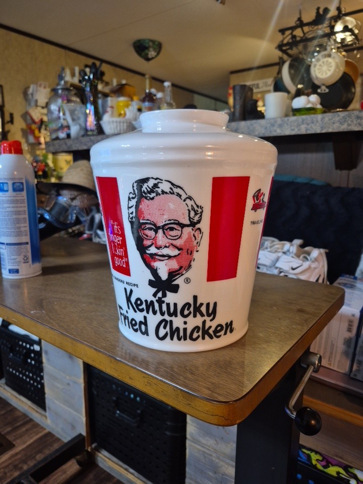 Vintage 1969 Kentucky Fried Chicken KFC bucket Milk Glass Globe / Shade Vintage 1969 Kentucky Fried Chicken KFC bucket Milk Glass Globe / Shade