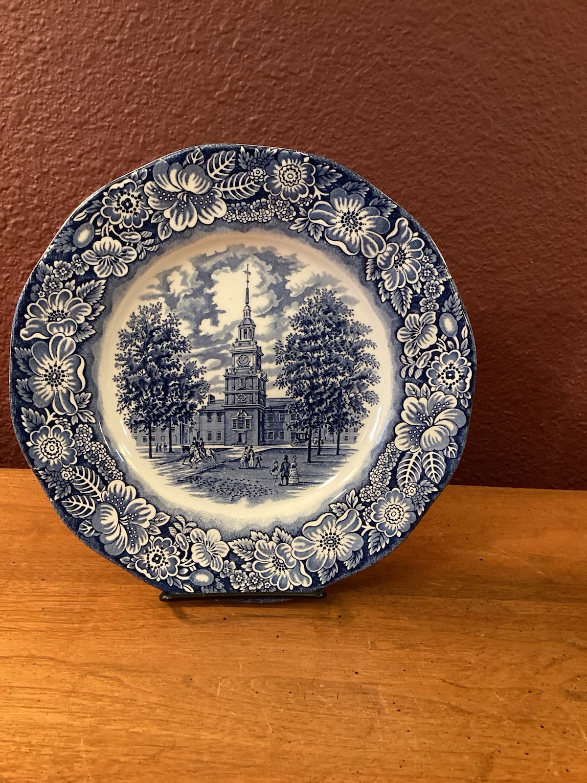 Vintage Liberty Blue Independence Hall Staffordshire 9.75” Dinner Plate
